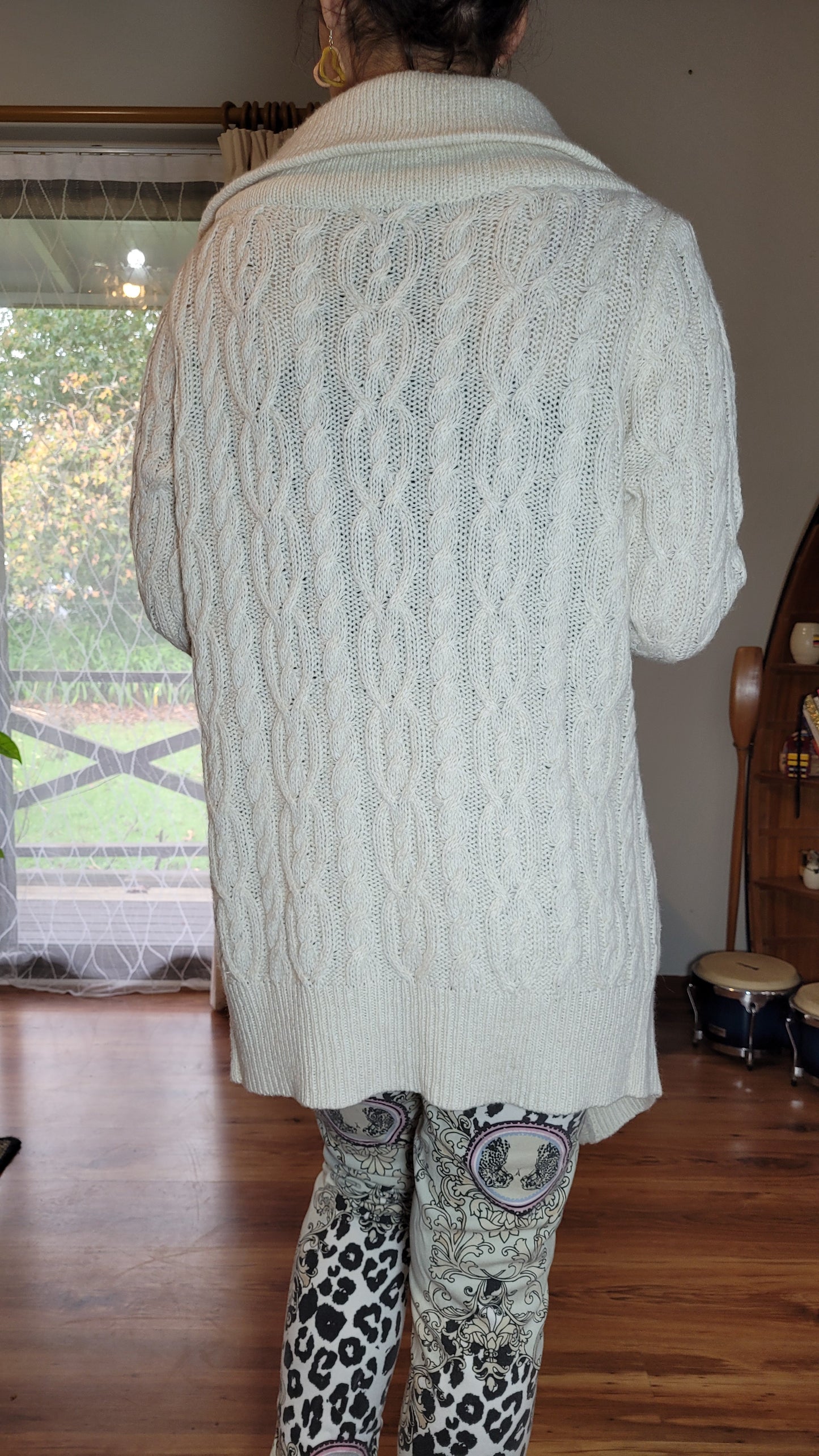 Lovely knit Cardi by Just Jean
