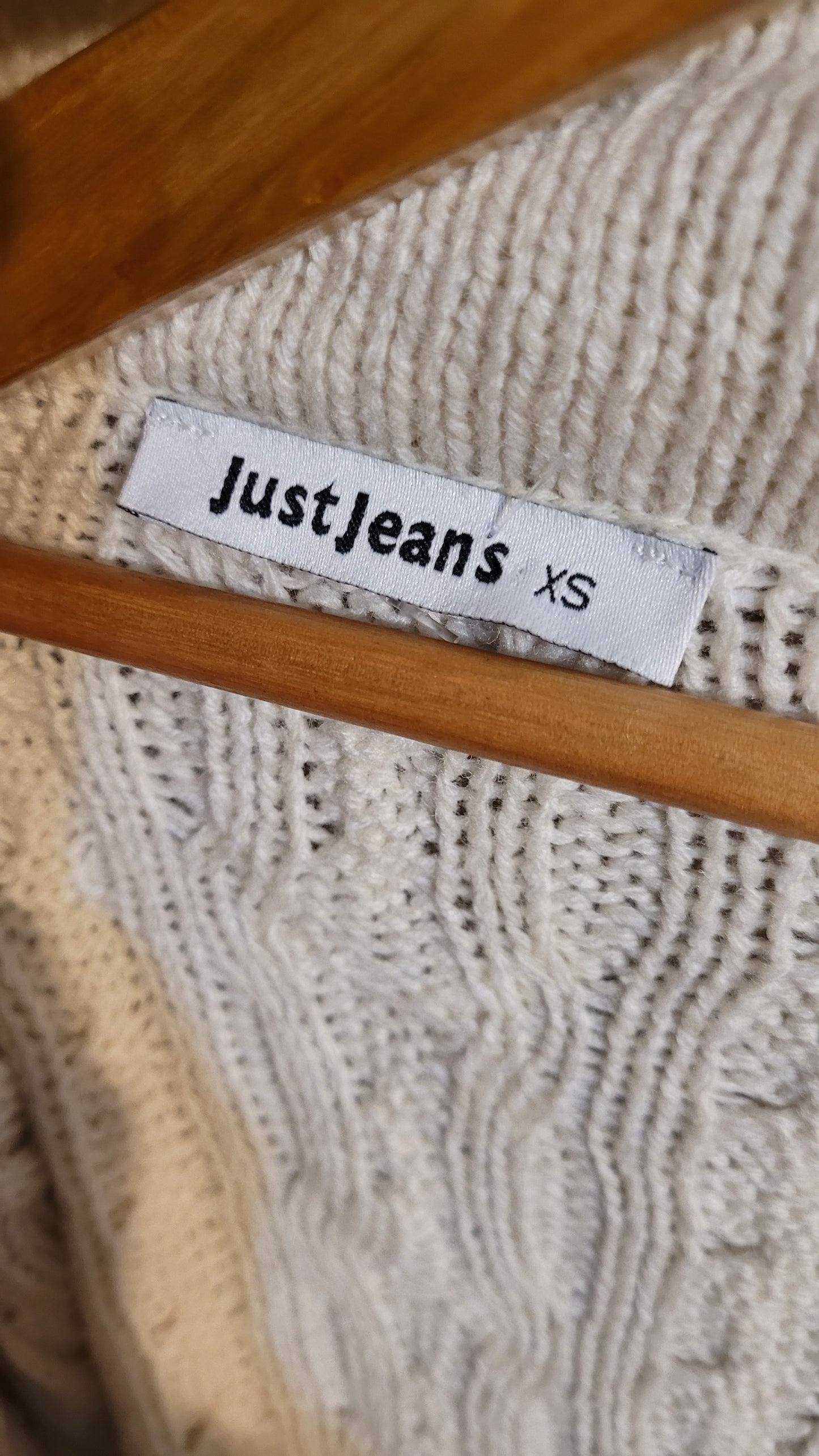 Lovely knit Cardi by Just Jean