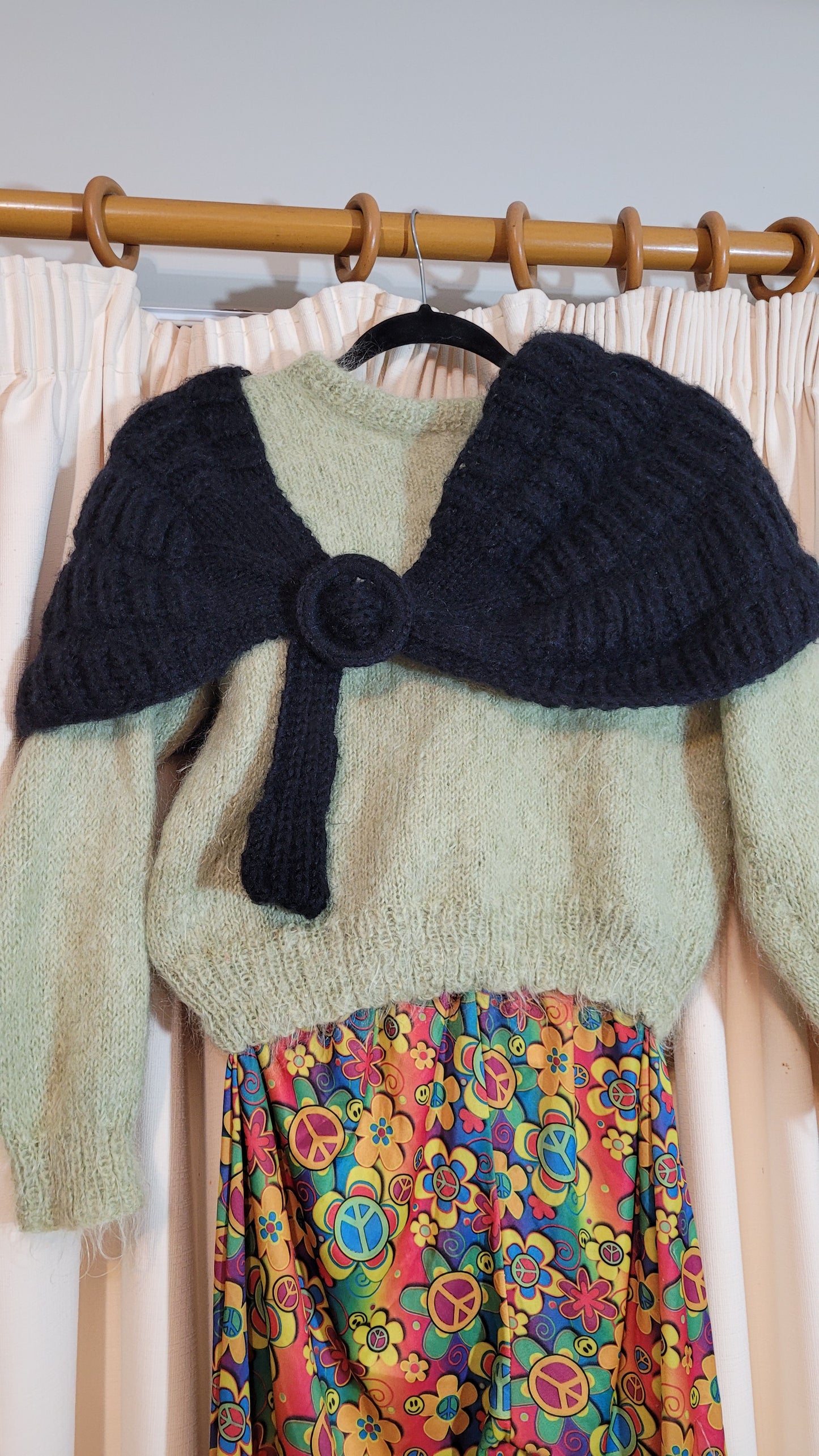 Cute Black Knit Scarf