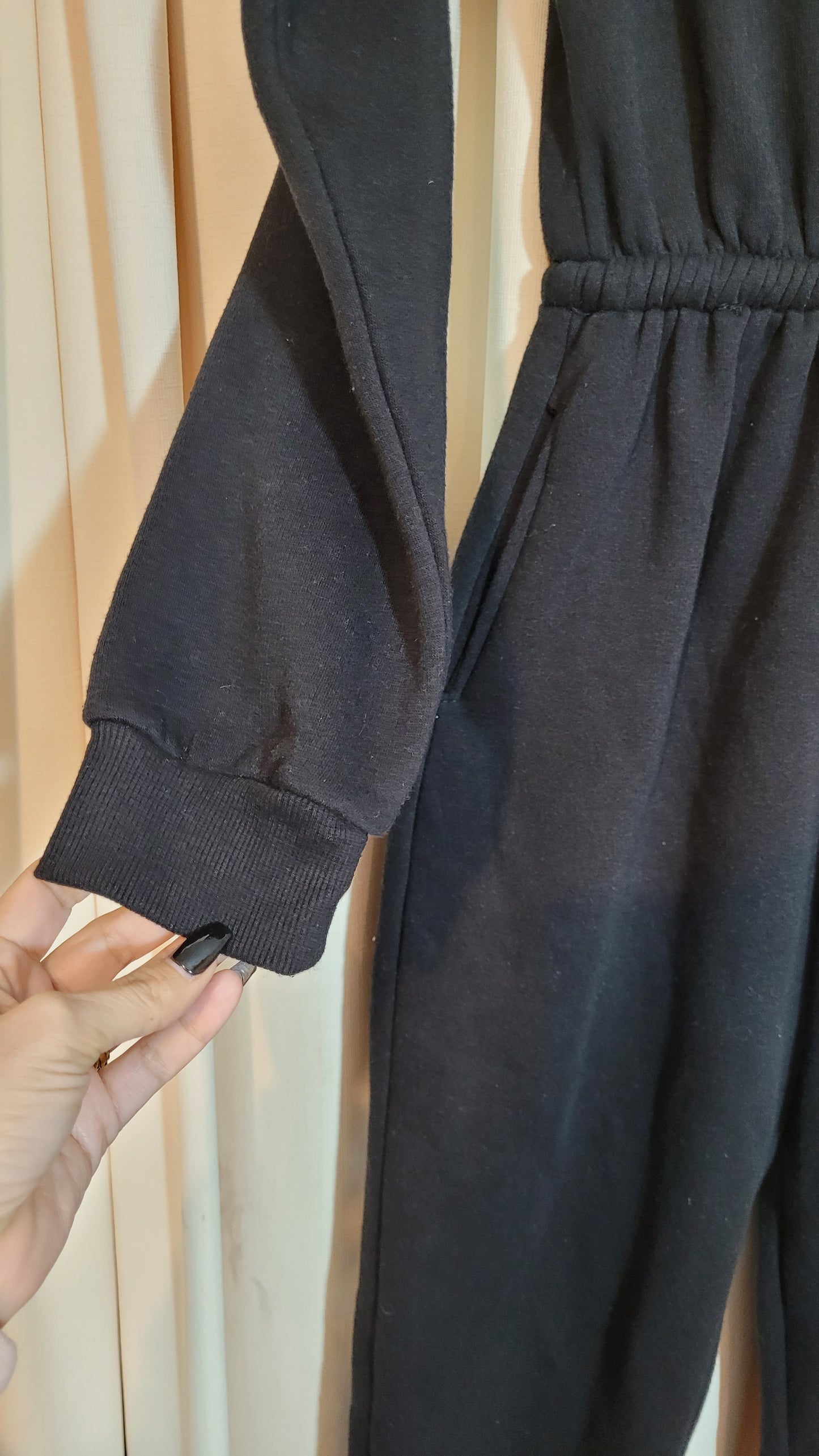 Black California long sleeves Jumpsuit -Black preloved jumpsuit