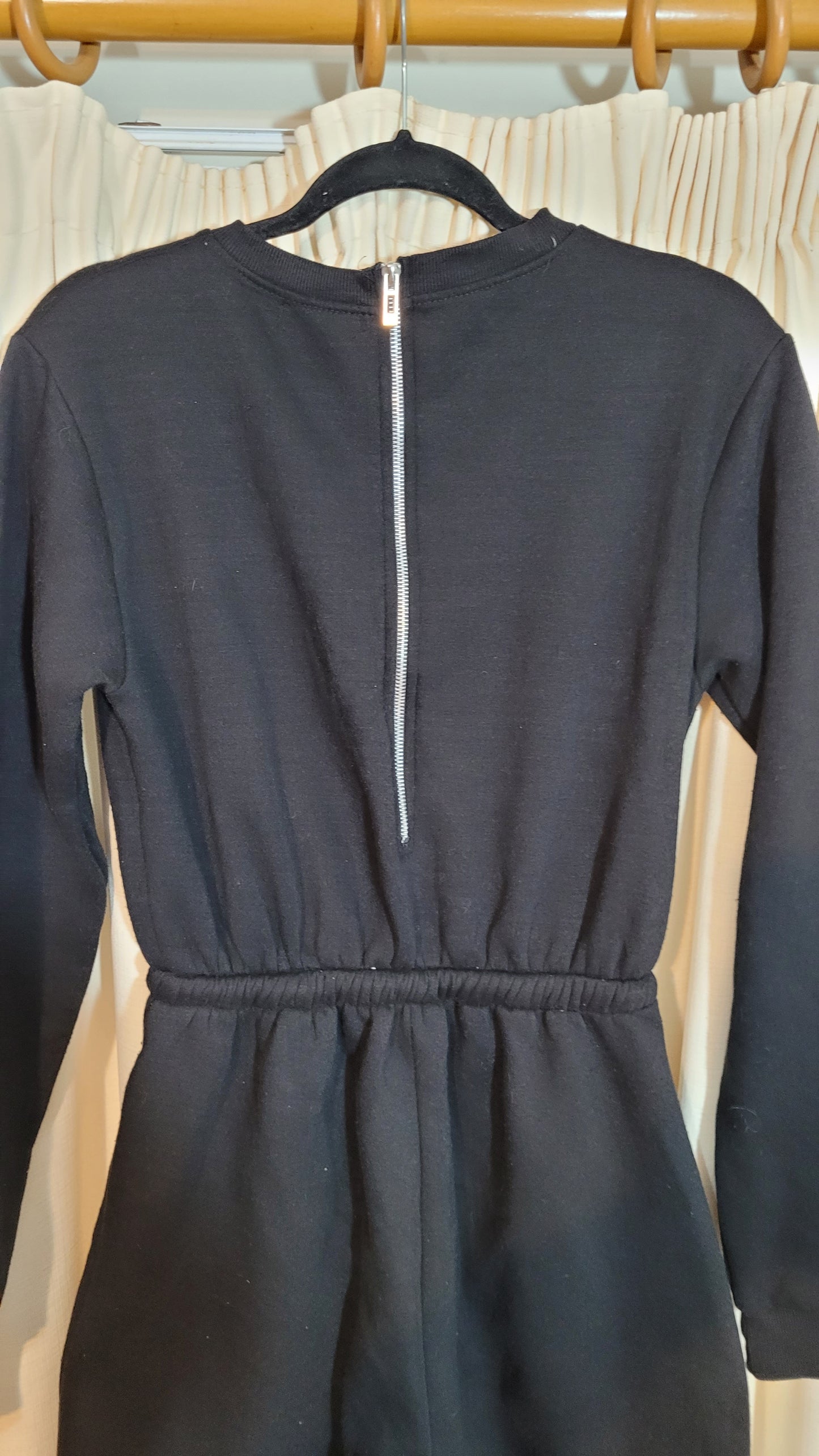 Black California long sleeves Jumpsuit -Black preloved jumpsuit