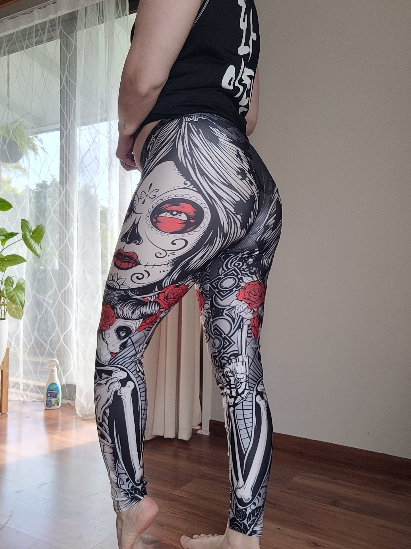 Hallowen Santa Muerte Skull Leggings - Unleash Your Style