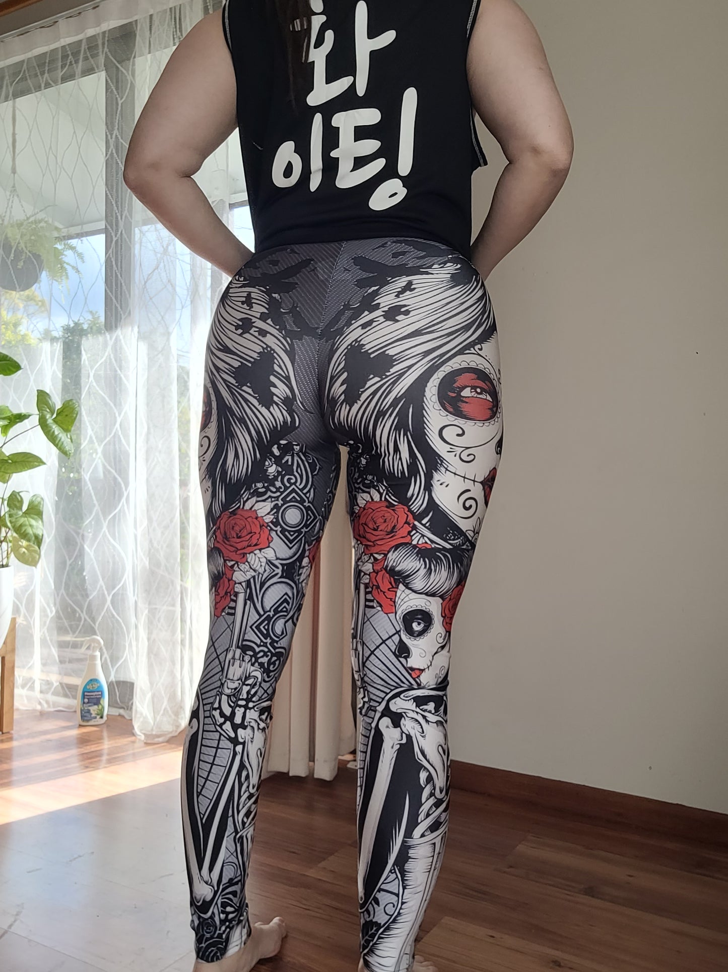 Hallowen Santa Muerte Skull Leggings - Unleash Your Style