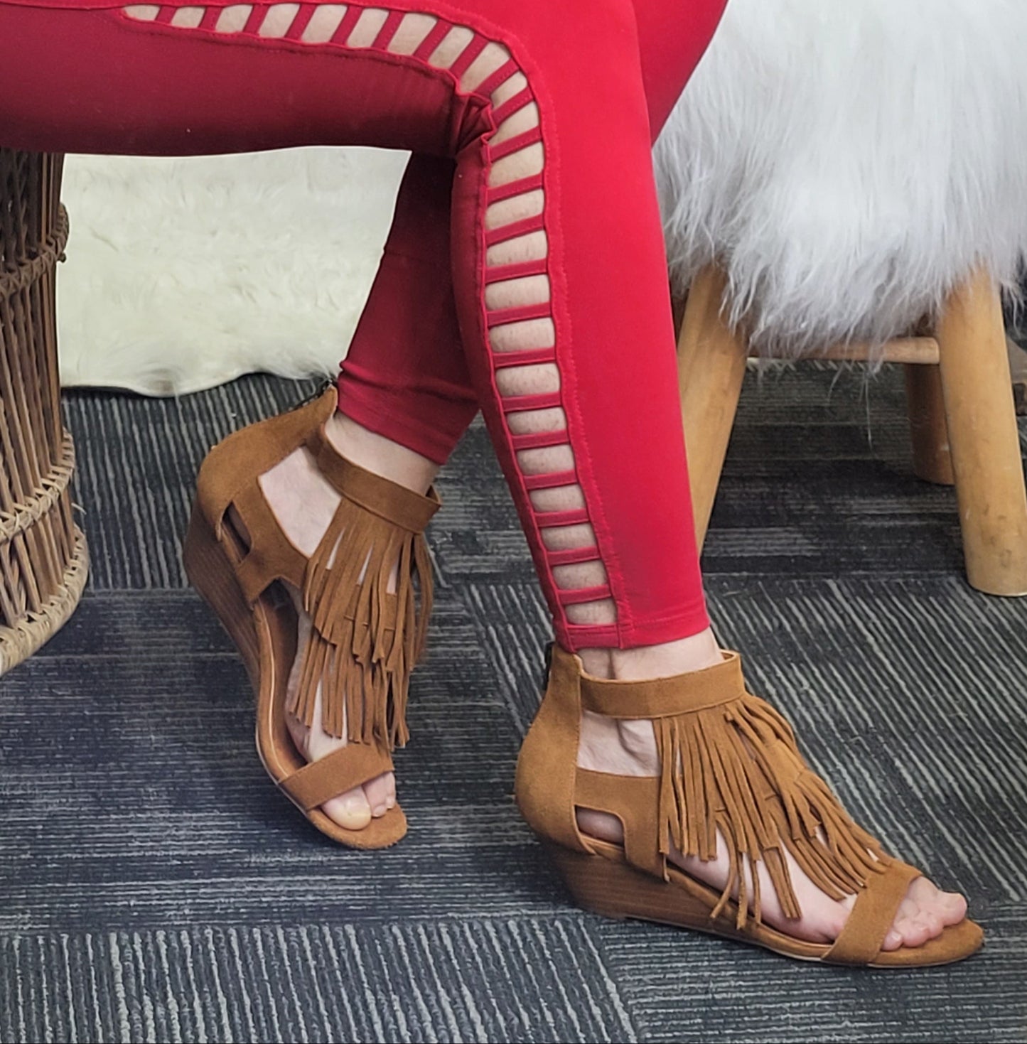 Steve Madden Fringe Wedges Size 8