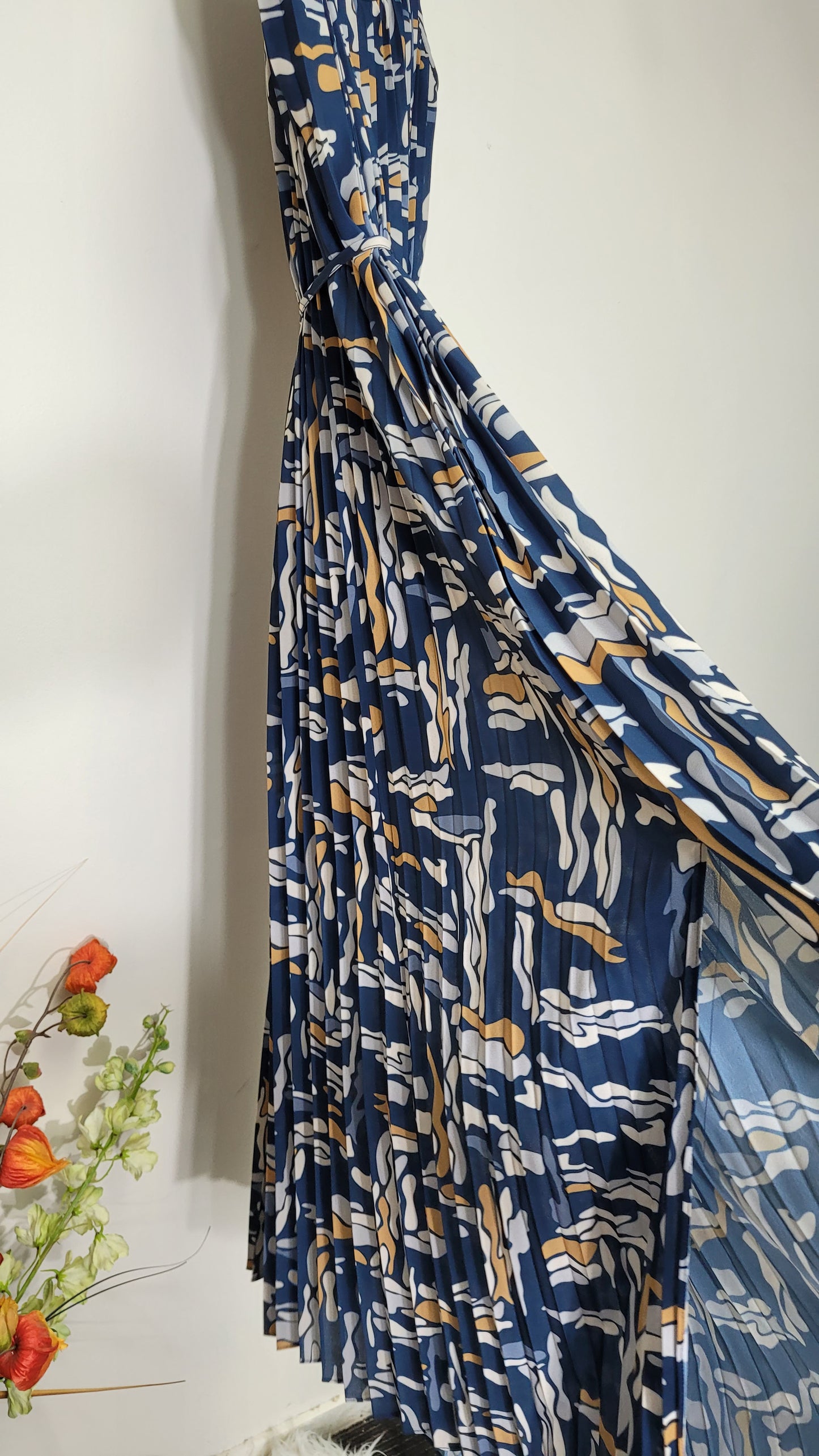 Second hand Dress - Grace Hill Pleated Panelled Dress