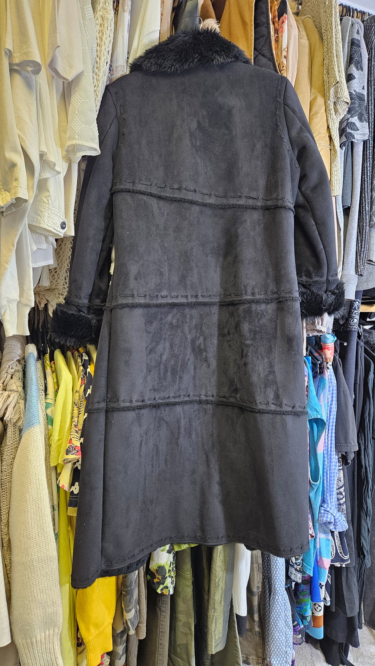 Long Coat Black Faux Fur Retro Style - Size 12