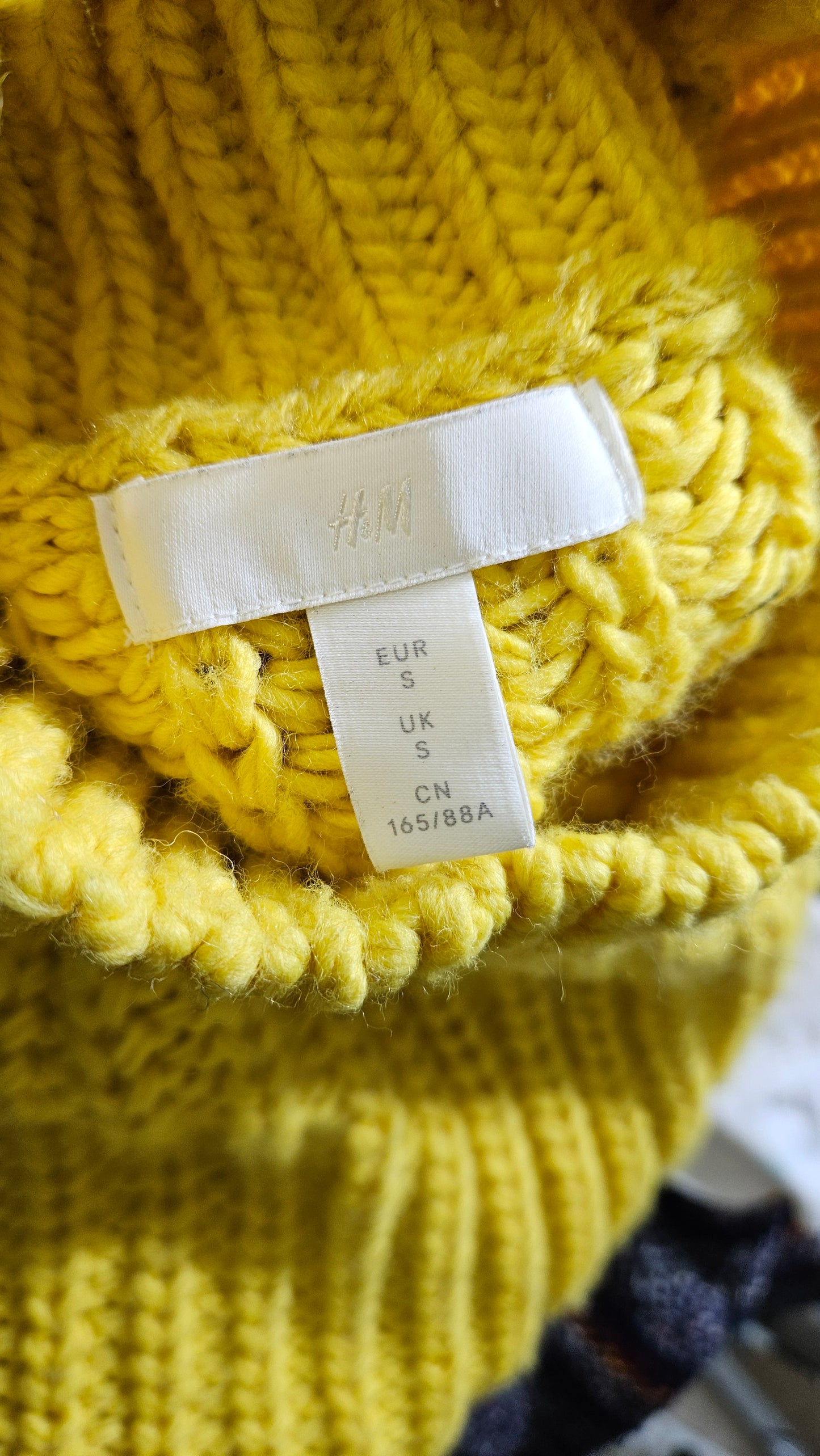 H&M Turtleneck Knit Bright yellow Sweater Size S