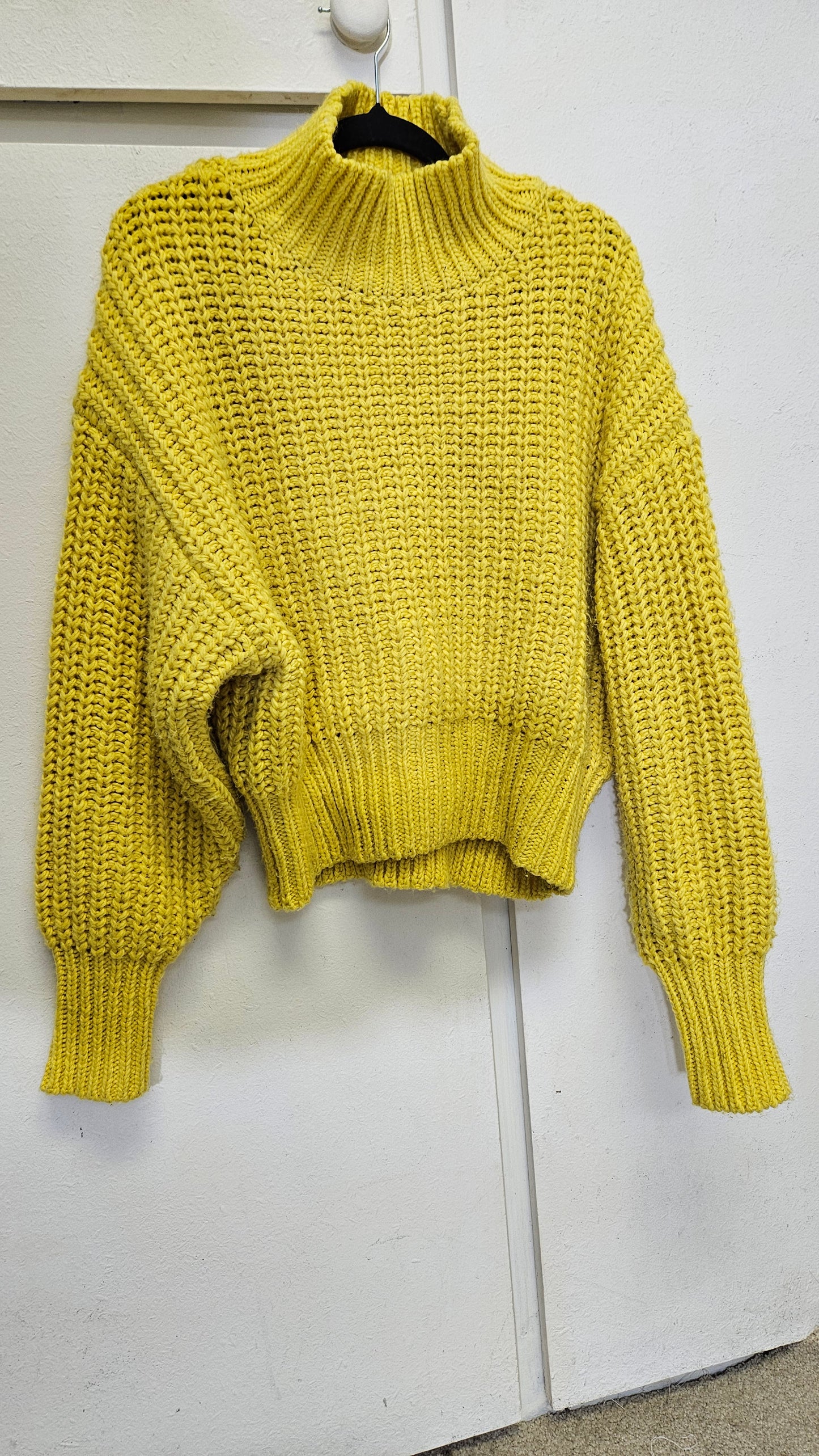 H&M Turtleneck Knit Bright yellow Sweater Size S