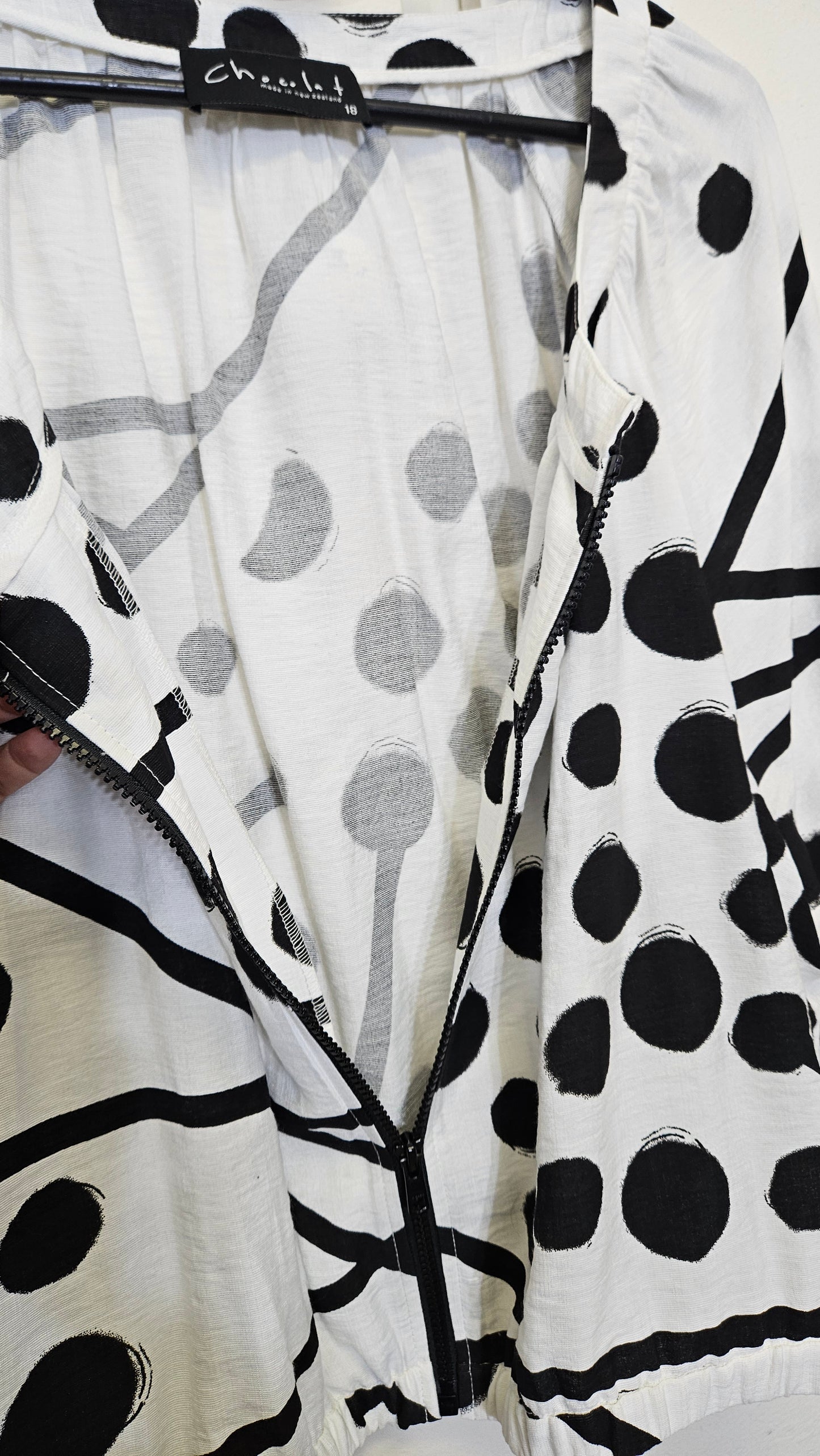 Chocolat blouse Top Made in New Zealand size 18