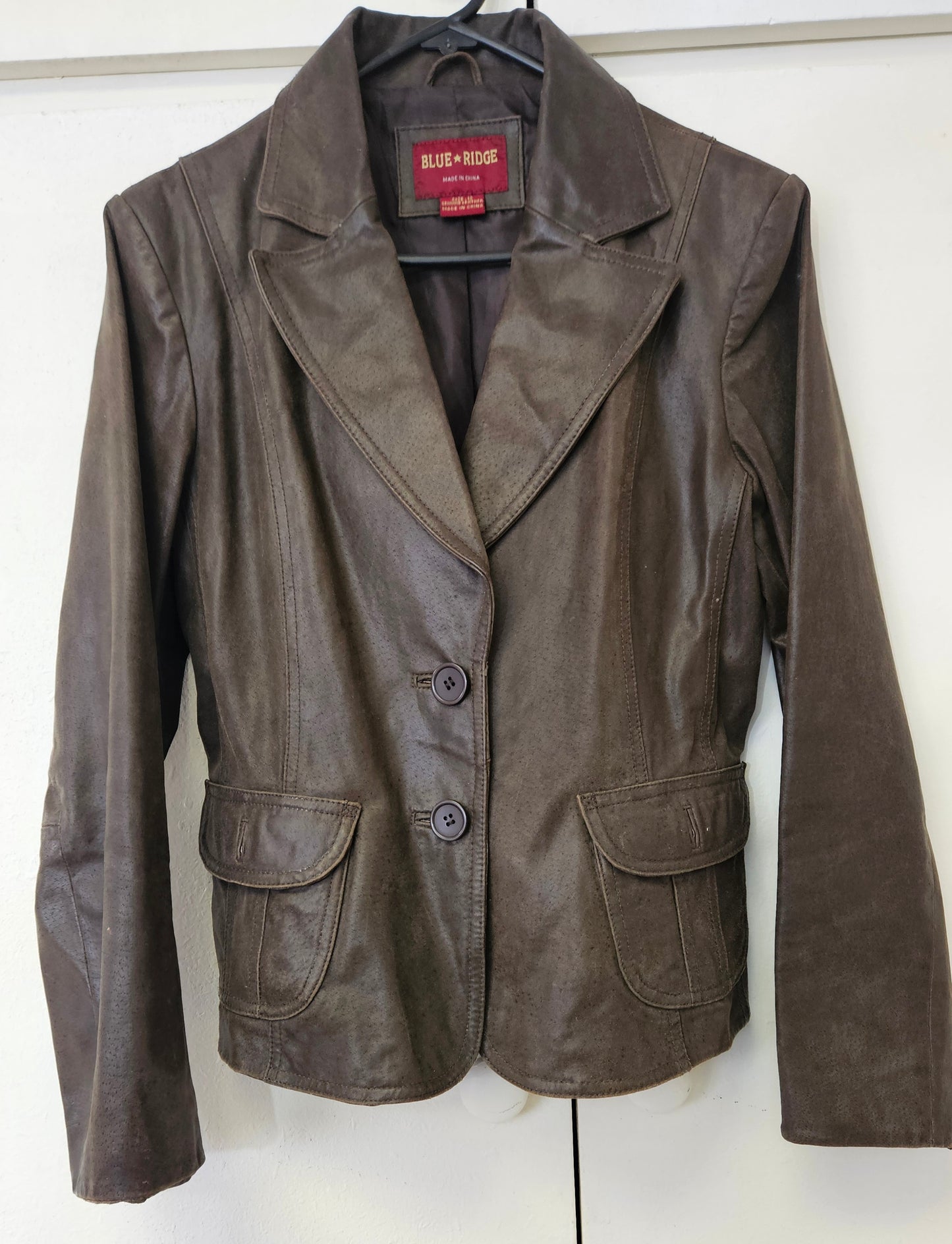 Brown Jacket - Beautiful vintage Blue Ridge leather jacket, size 12.