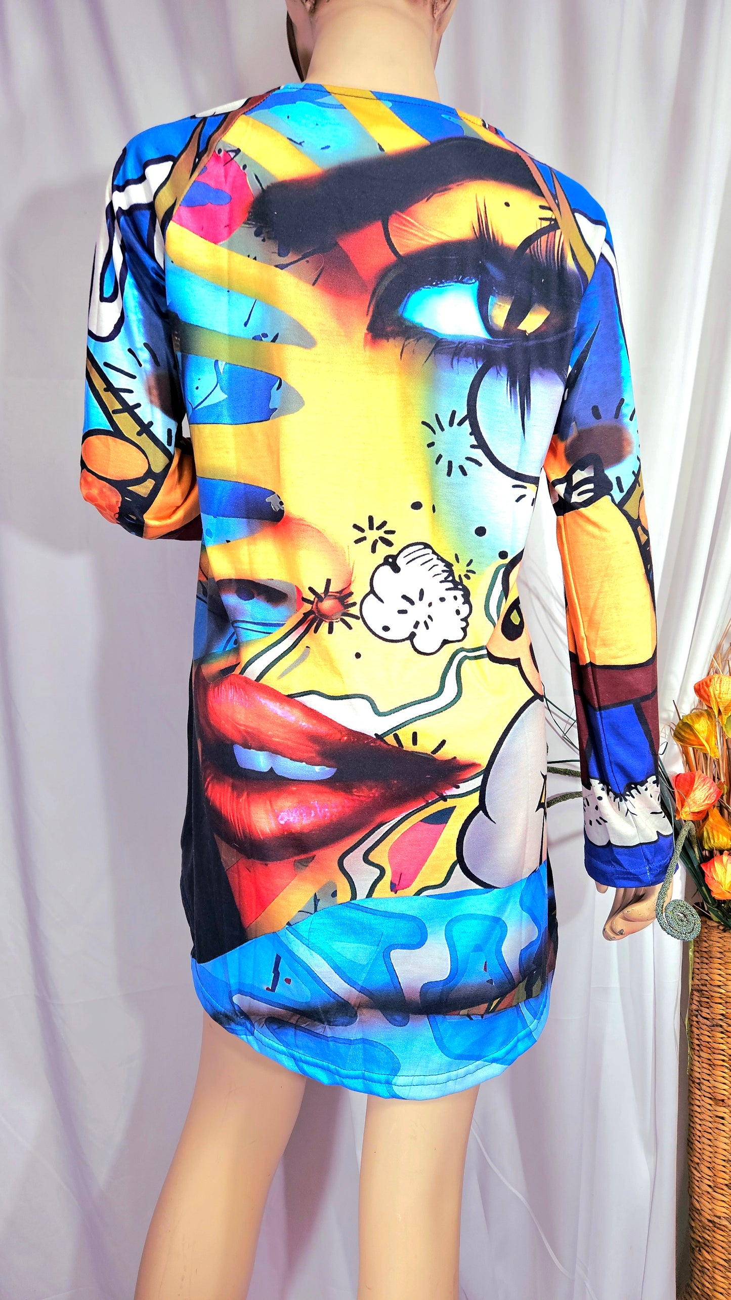 Abstract Face Printed Top Tee Long Sleeve Shirt Women Pullover Used Top