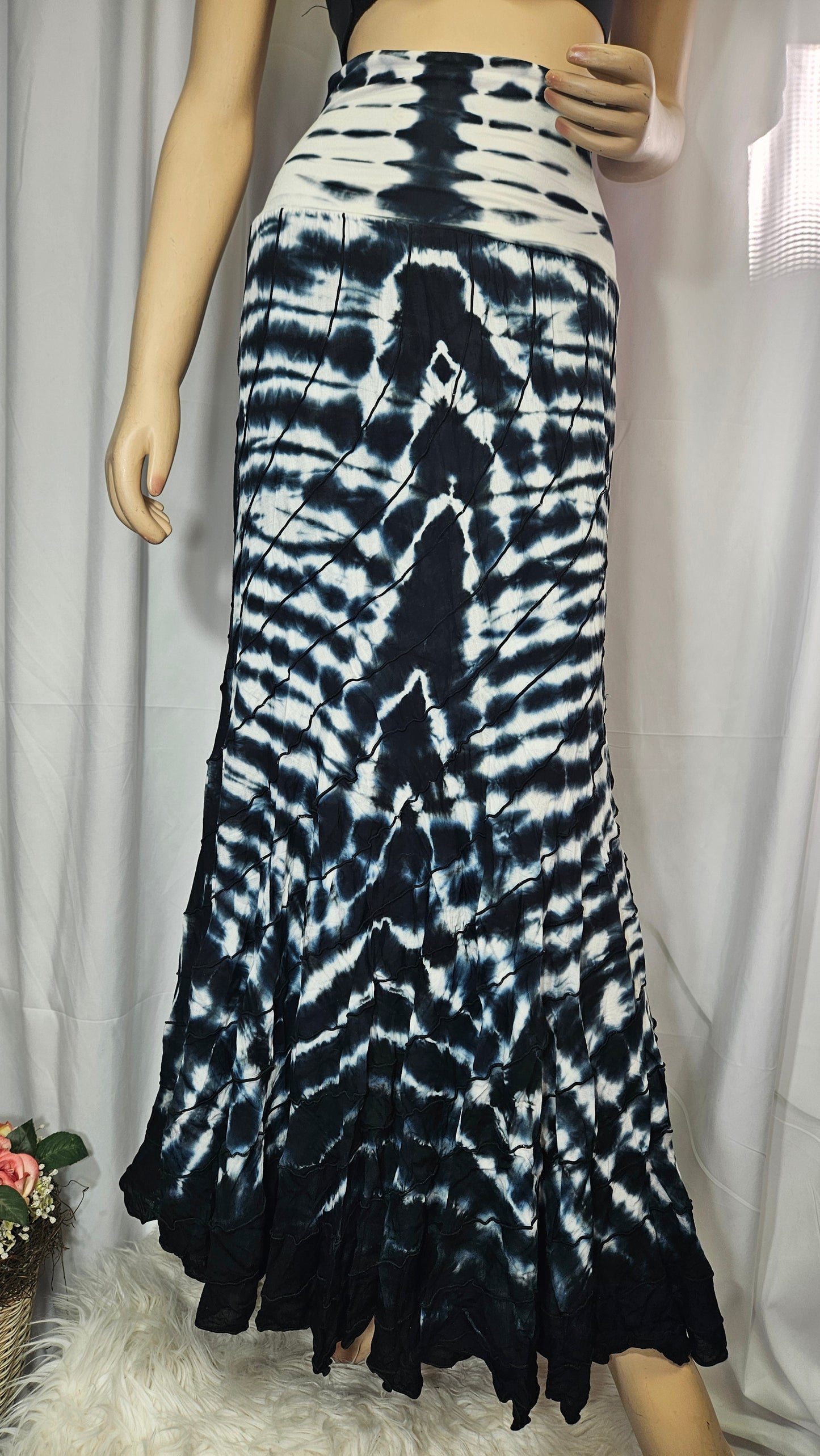 Cienna Nova Blue & White Tie Dye Skirt Maxi bohemian skirt - Preloved maxi skirt - Hippie rayon Skirt - buy preloved skirt
