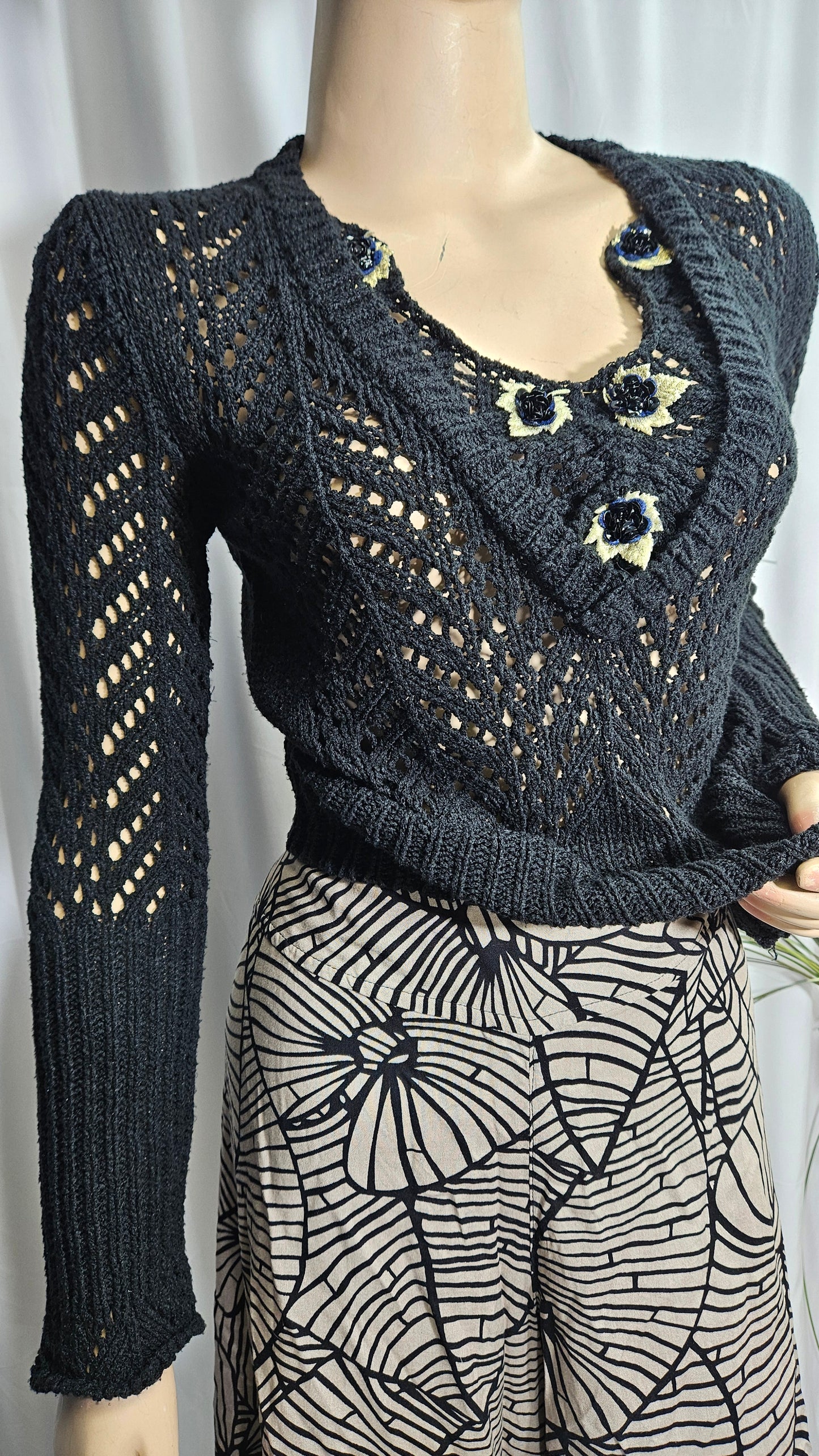 Gorgeous vintage crochet top - sweater