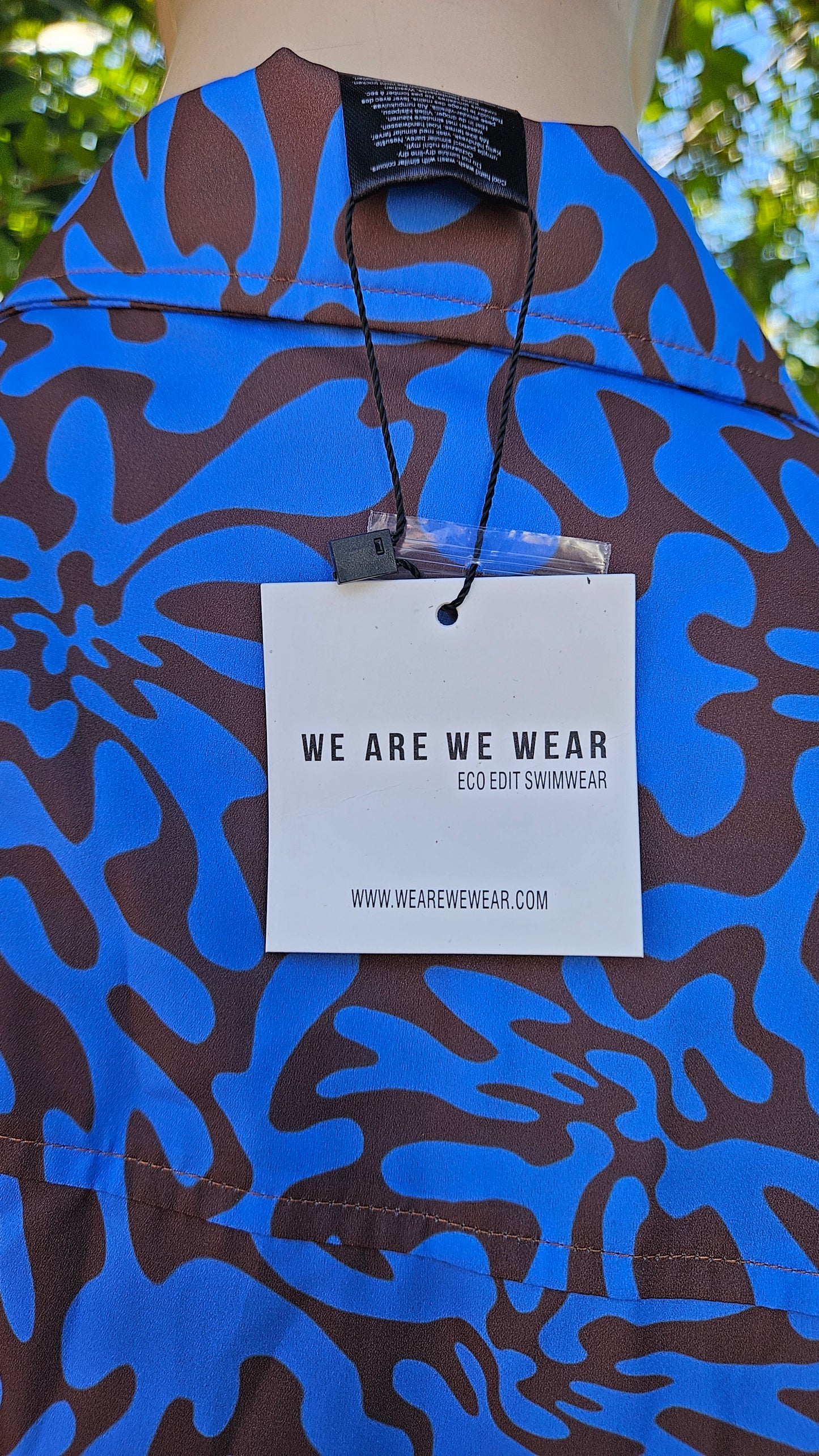 NWT We Are We Wear Short Sleeve Beach Shirt in Surf Squiggle Print