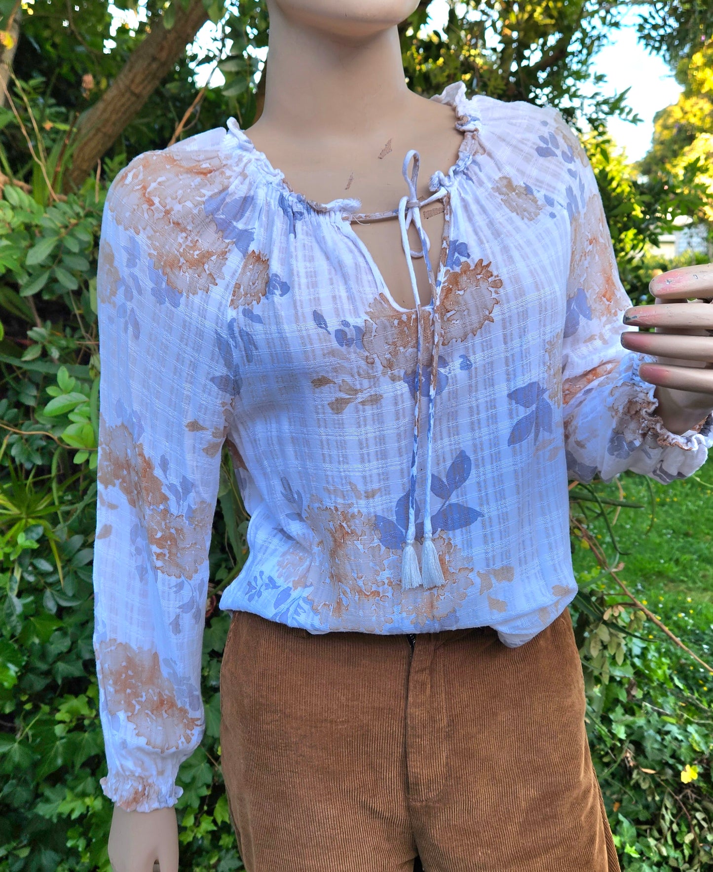 Max long sleeves Blouse Size 8.