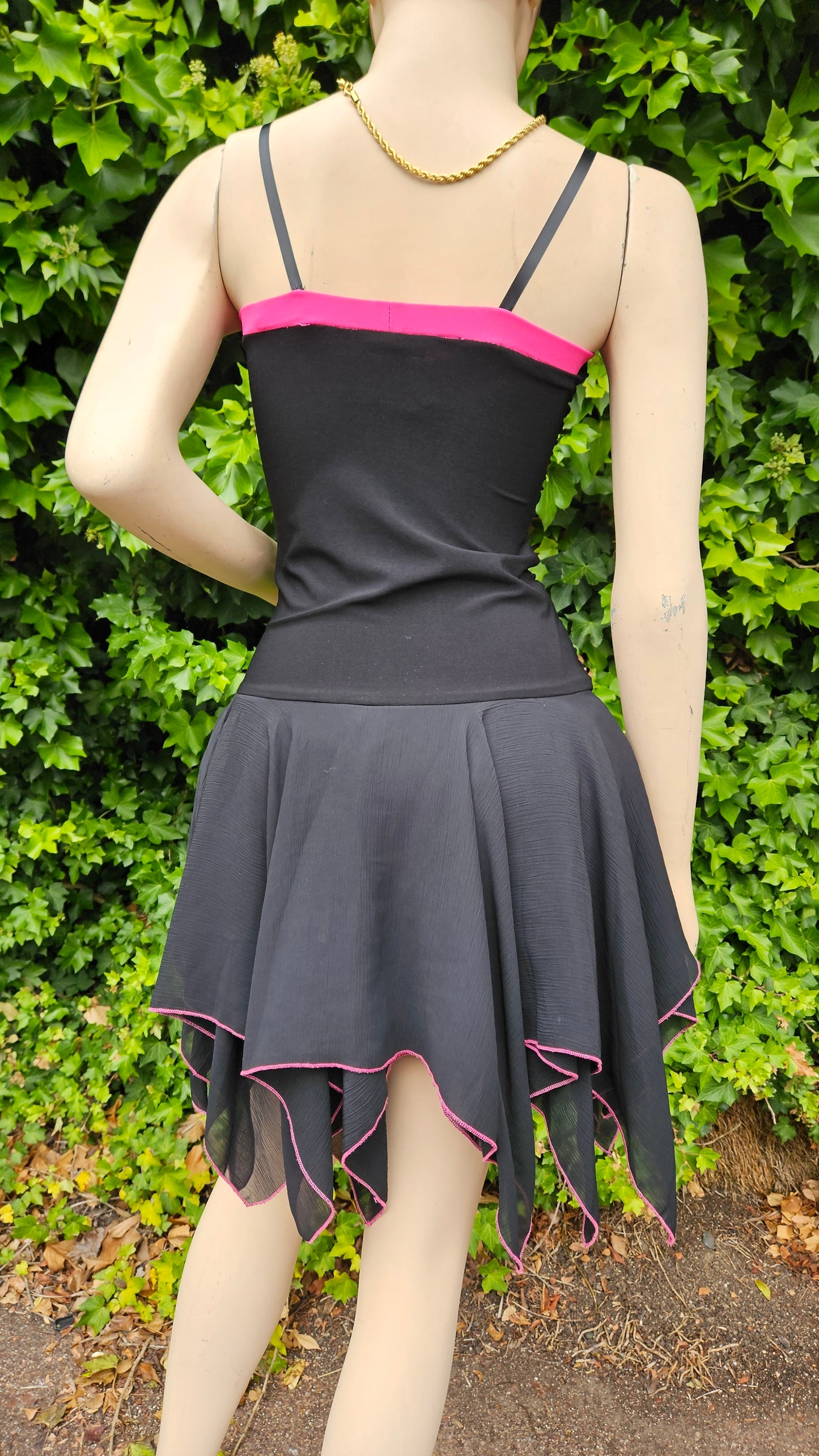 Lovely vintage Black & Pink Ruched dress- y2k asymmetrical hem Dress
