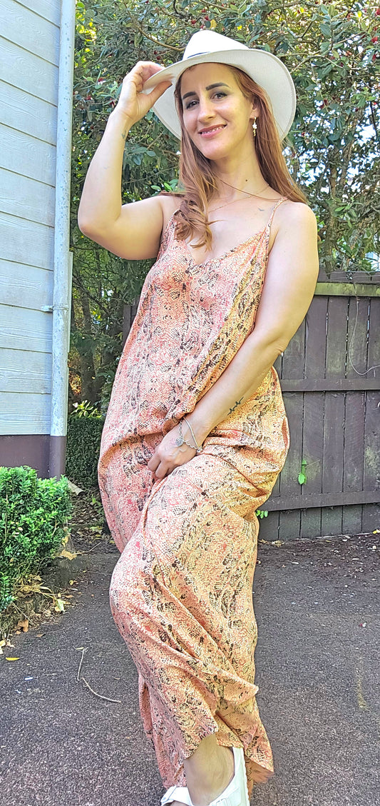 Stunning Bohemian Maxi Dress - Women’s  Free size dress 10-16