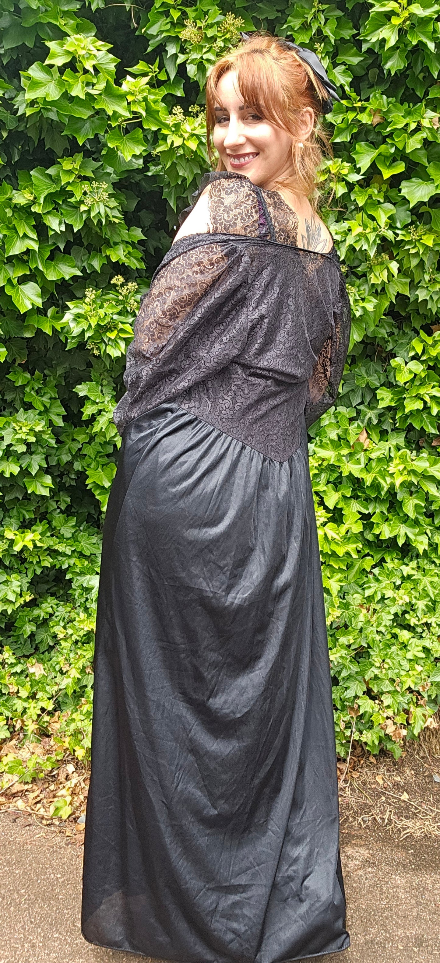 Black Vintage Robe & Slip dress set by Bendon Lingerie lace Gown Vintage Robe