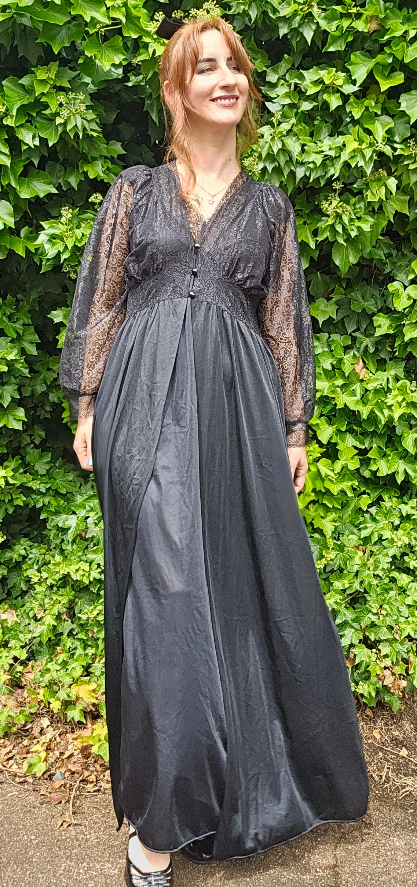 Black Vintage Robe & Slip dress set by Bendon Lingerie lace Gown Vintage Robe
