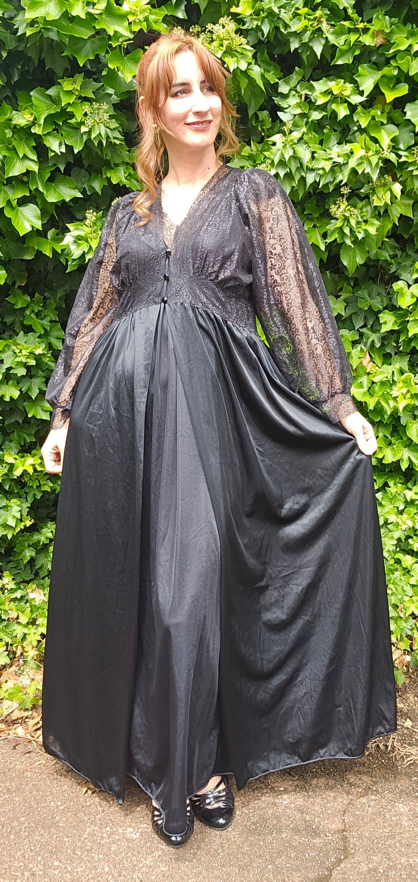 Black Vintage Robe & Slip dress set by Bendon Lingerie lace Gown Vintage Robe
