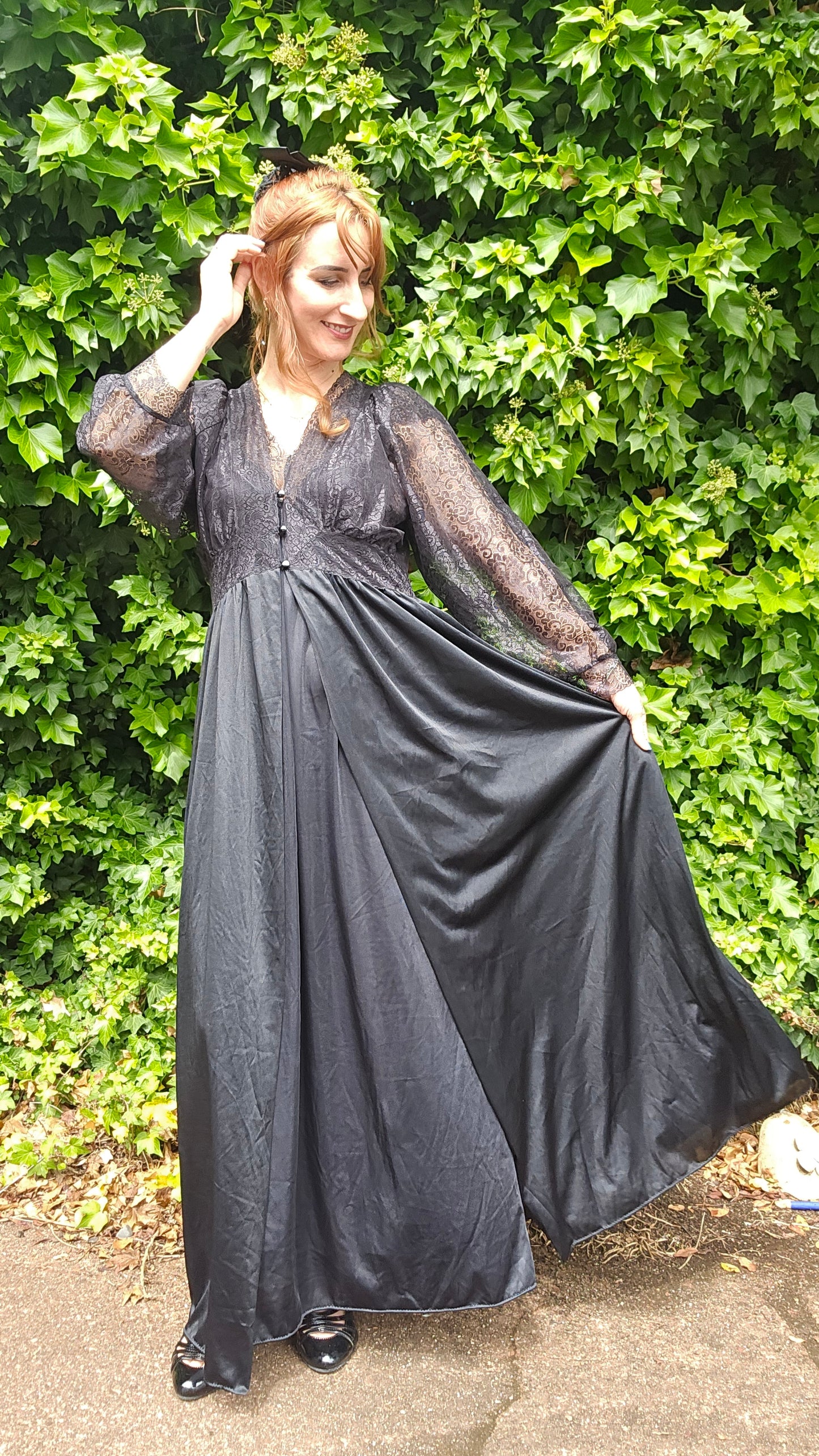 Black Vintage Robe & Slip dress set by Bendon Lingerie lace Gown Vintage Robe