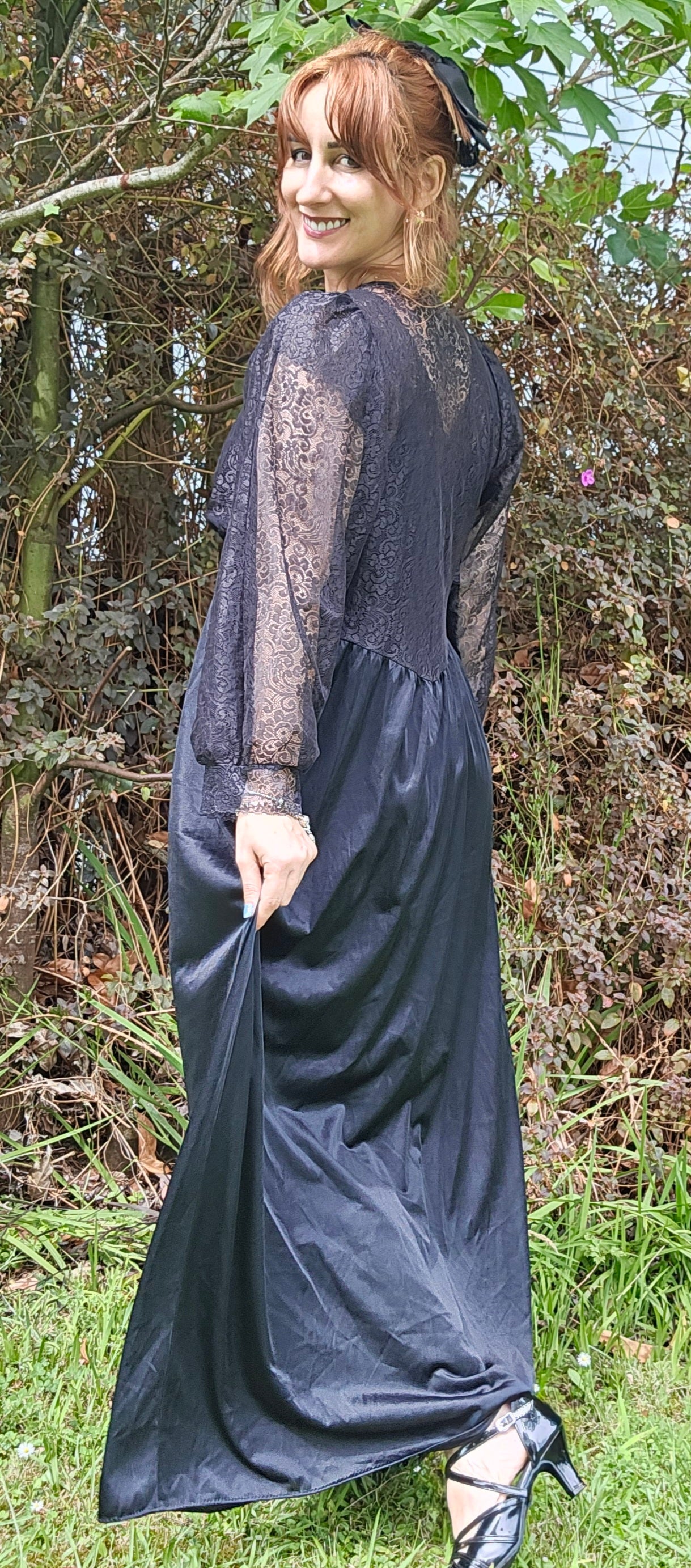 Black Vintage Robe & Slip dress set by Bendon Lingerie lace Gown Vintage Robe