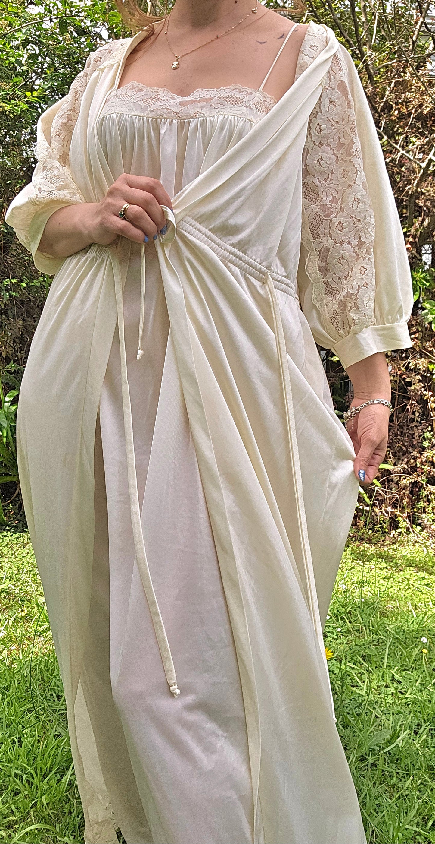 Vintage Bridal Robe & Slip dress set Lingerie lace Gown Vintage Robe