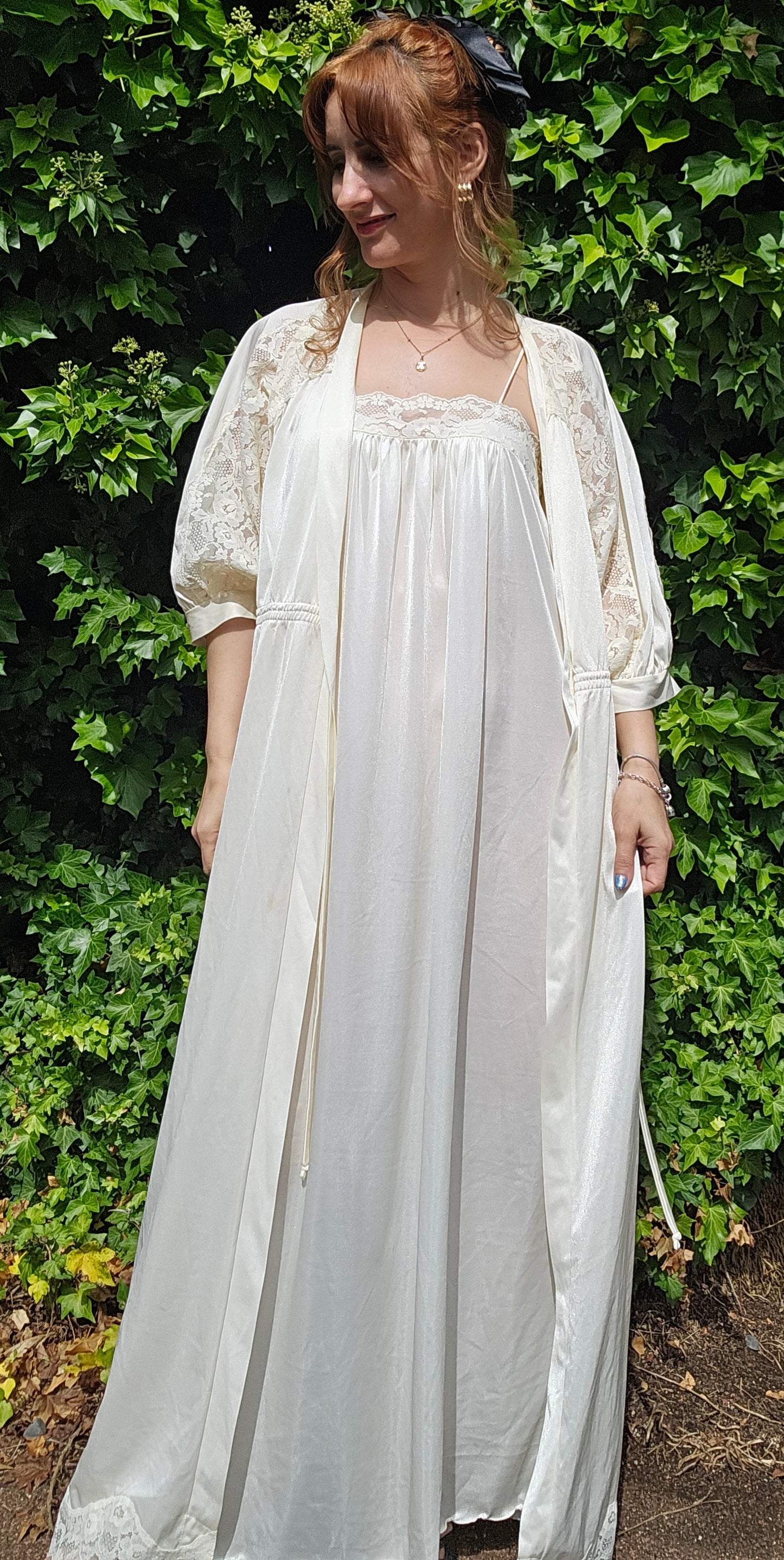 Vintage Bridal Robe & Slip dress set Lingerie lace Gown Vintage Robe