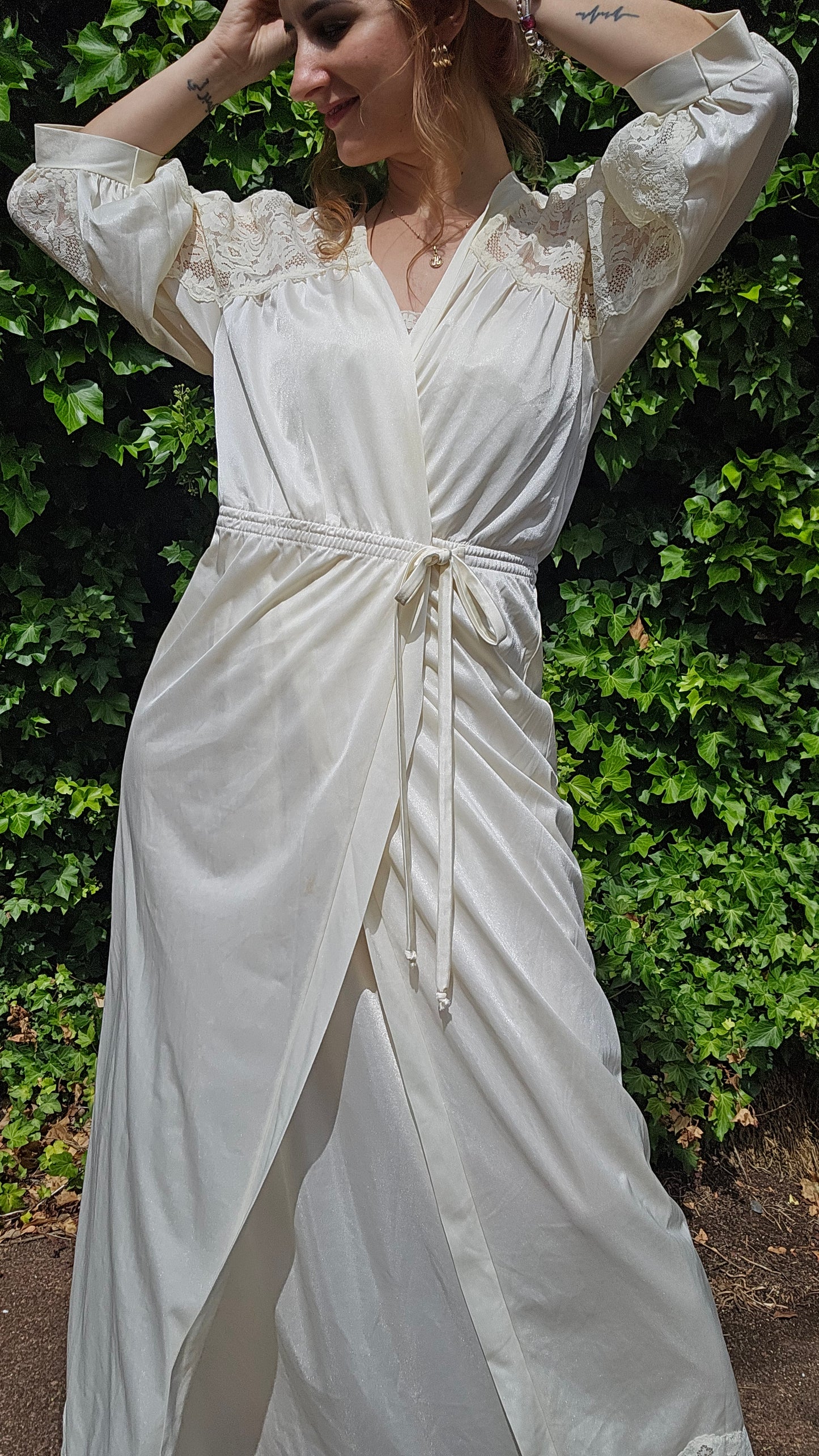 Vintage Bridal Robe & Slip dress set Lingerie lace Gown Vintage Robe