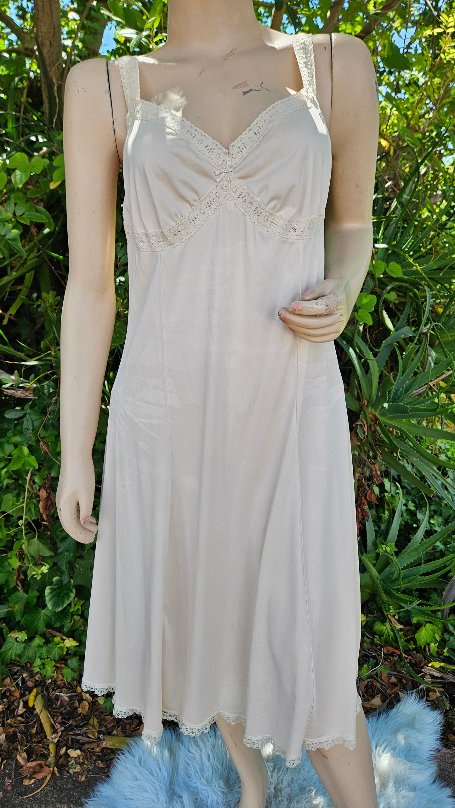 Vintage Slip wear - slip Dress- Night Gown - nighty