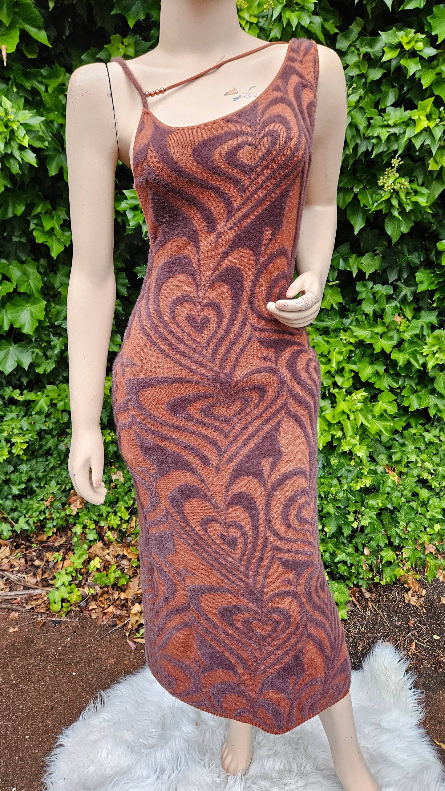 NWT Adorable Dress SHAPE OF MY HEART HOCKNEY Chocolate Midi Dress fo sale