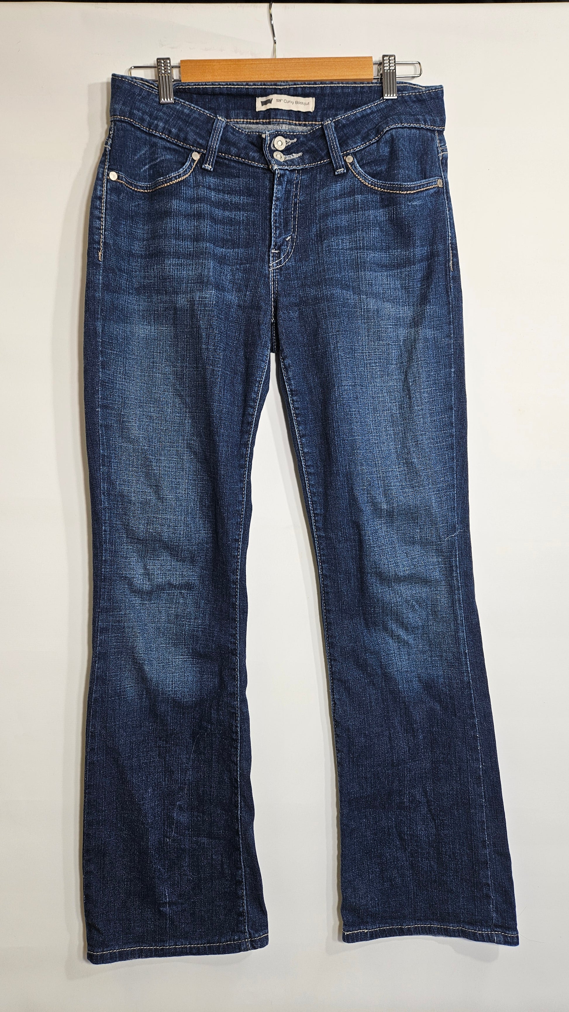 Levi's 529 Curvy Bootcut Jeans - Size 29 in good preloved condition flared leg