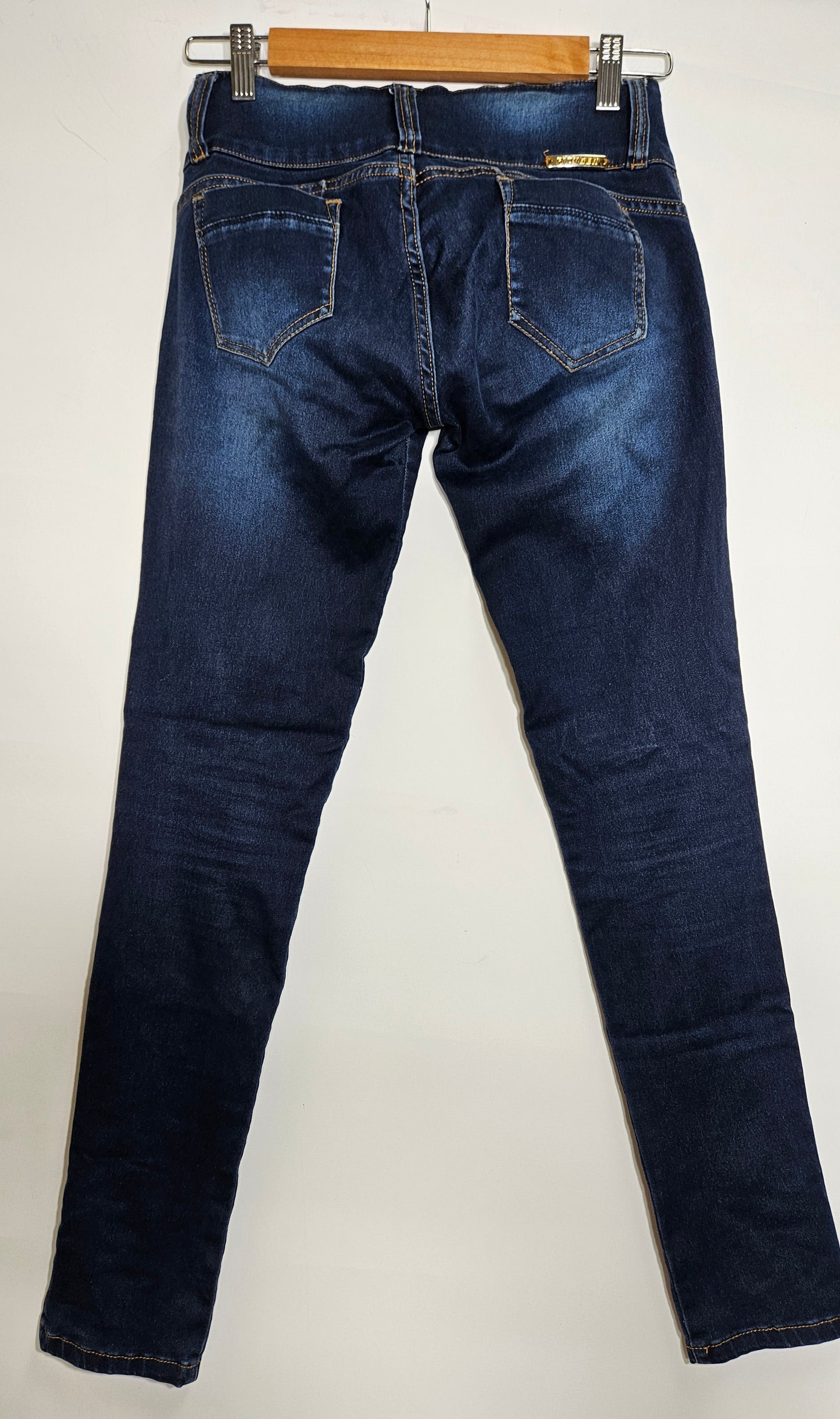 Straight Women size 8 Mid Wash Blue Jeans