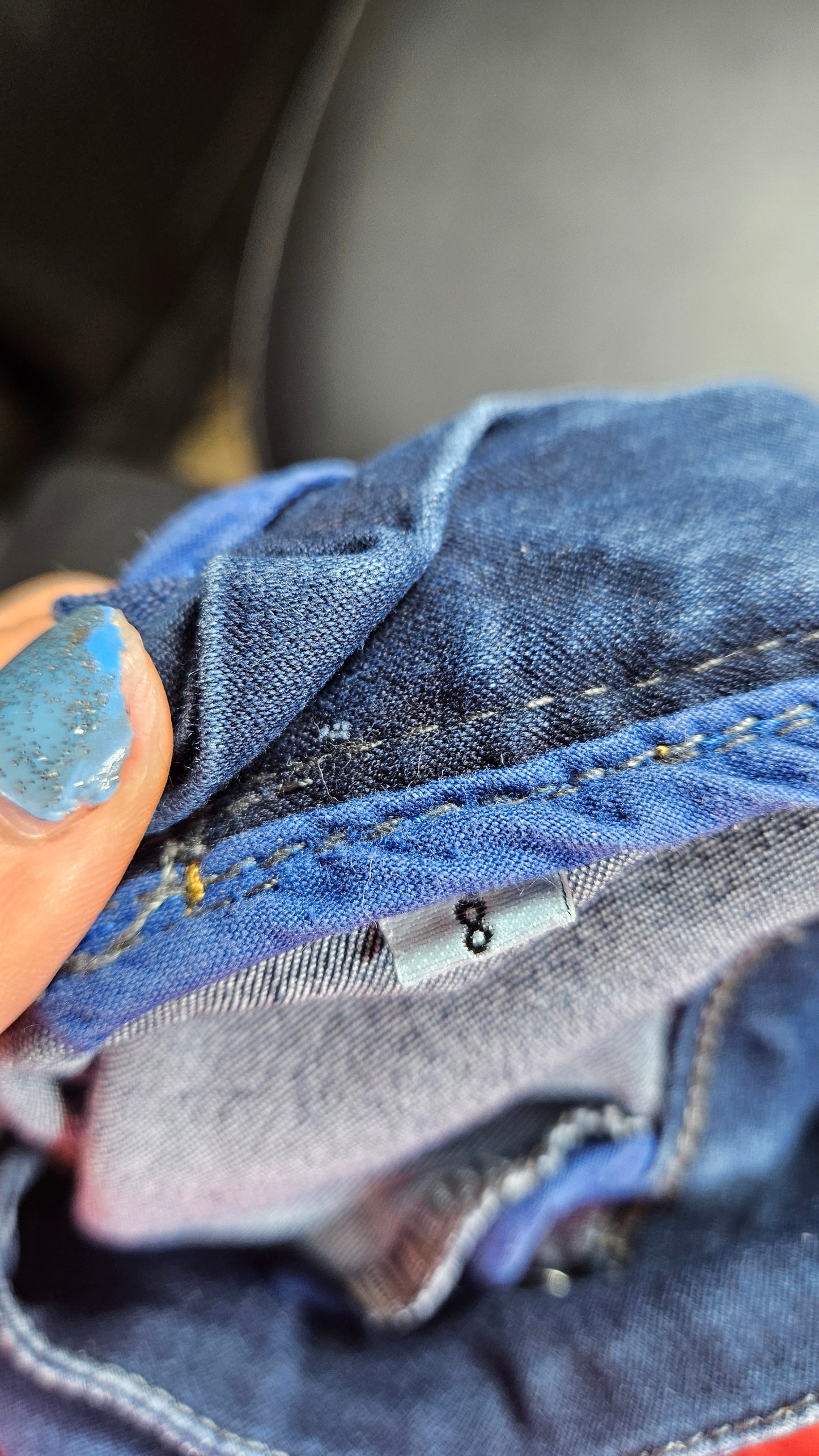 Straight Women size 8 Mid Wash Blue Jeans