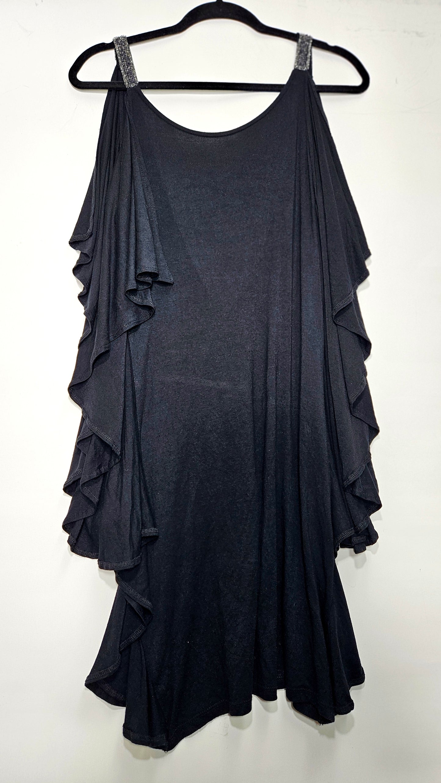 Women's Black Dress/Batwing Design Dress preloved dress