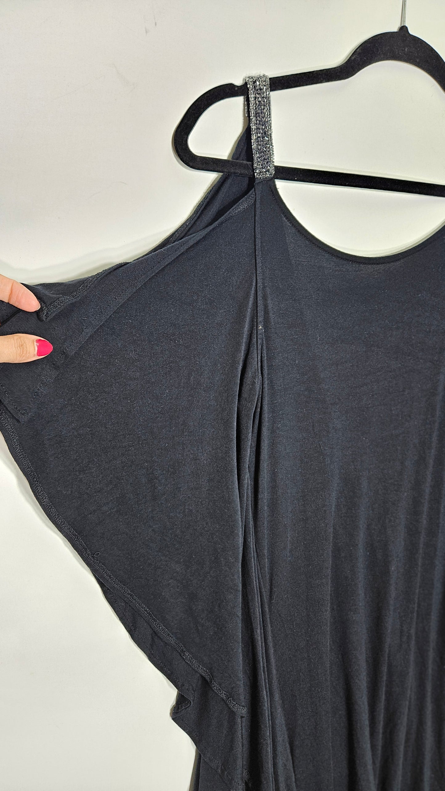 Women's Black Dress/Batwing Design Dress preloved dress