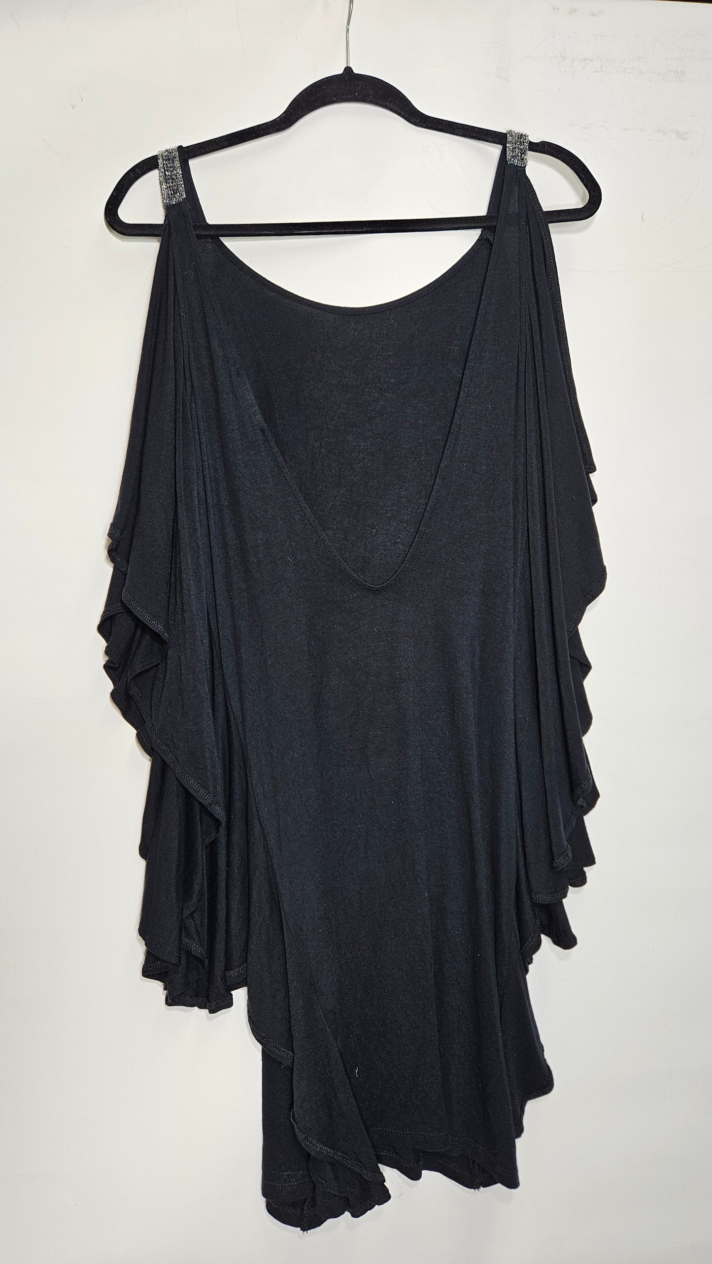 Women's Black Dress/Batwing Design Dress preloved dress