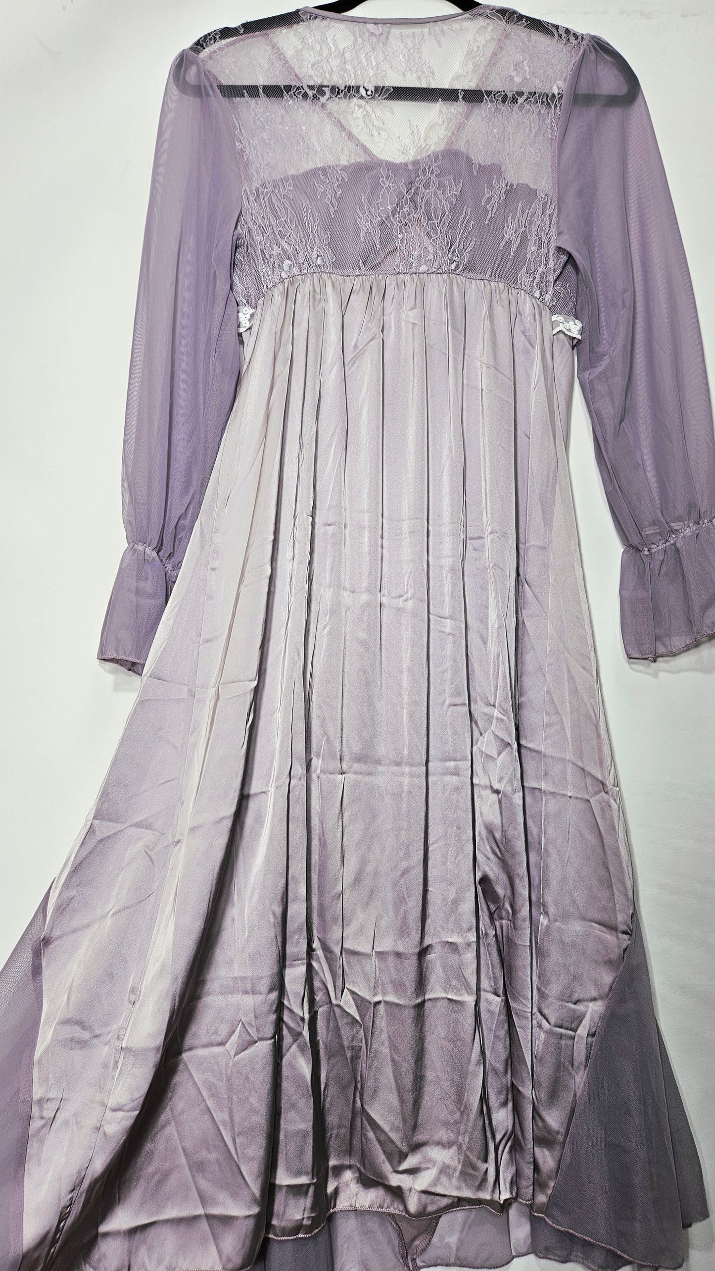Long sleeves Vintage Slip wear - slip Dress- Night Gown - nighty