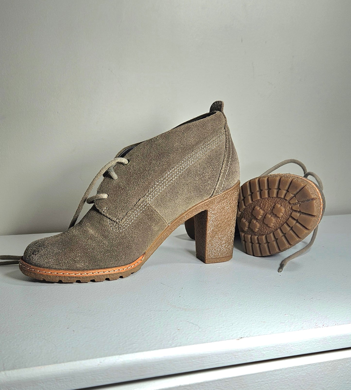 Stunning TIMBERLAND GLANCY Chukka Ankle BOOTS SUEDE High Heels Lace UpsBoots Size 38.