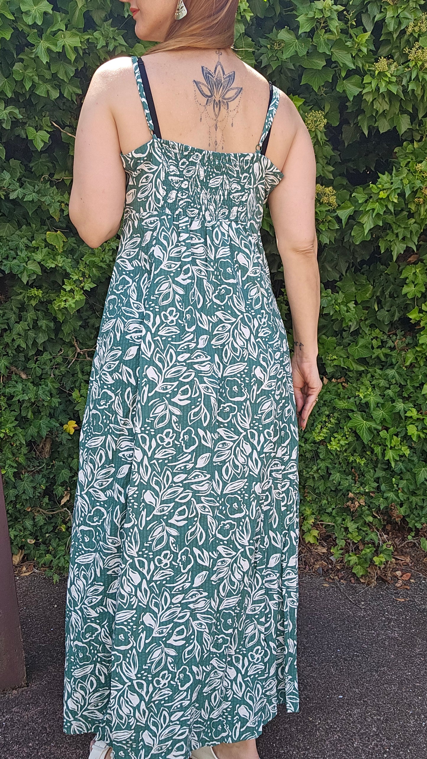 Gorgeous Floral / Green Maxi Dress Size 10 Perfect Condition