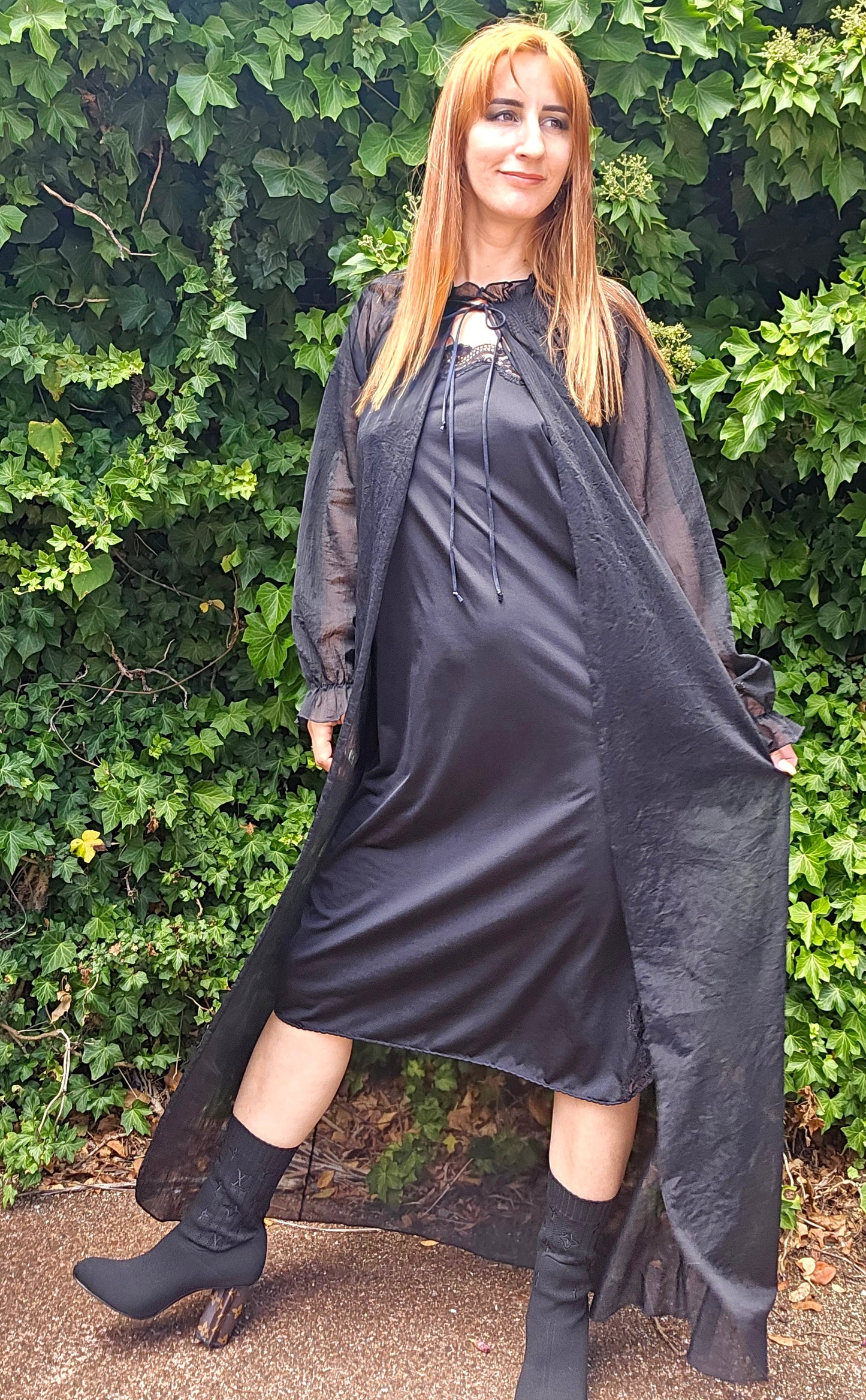 Nz Vintage black Robe & Slip dress Lingerie lace Gown Vintage Robe