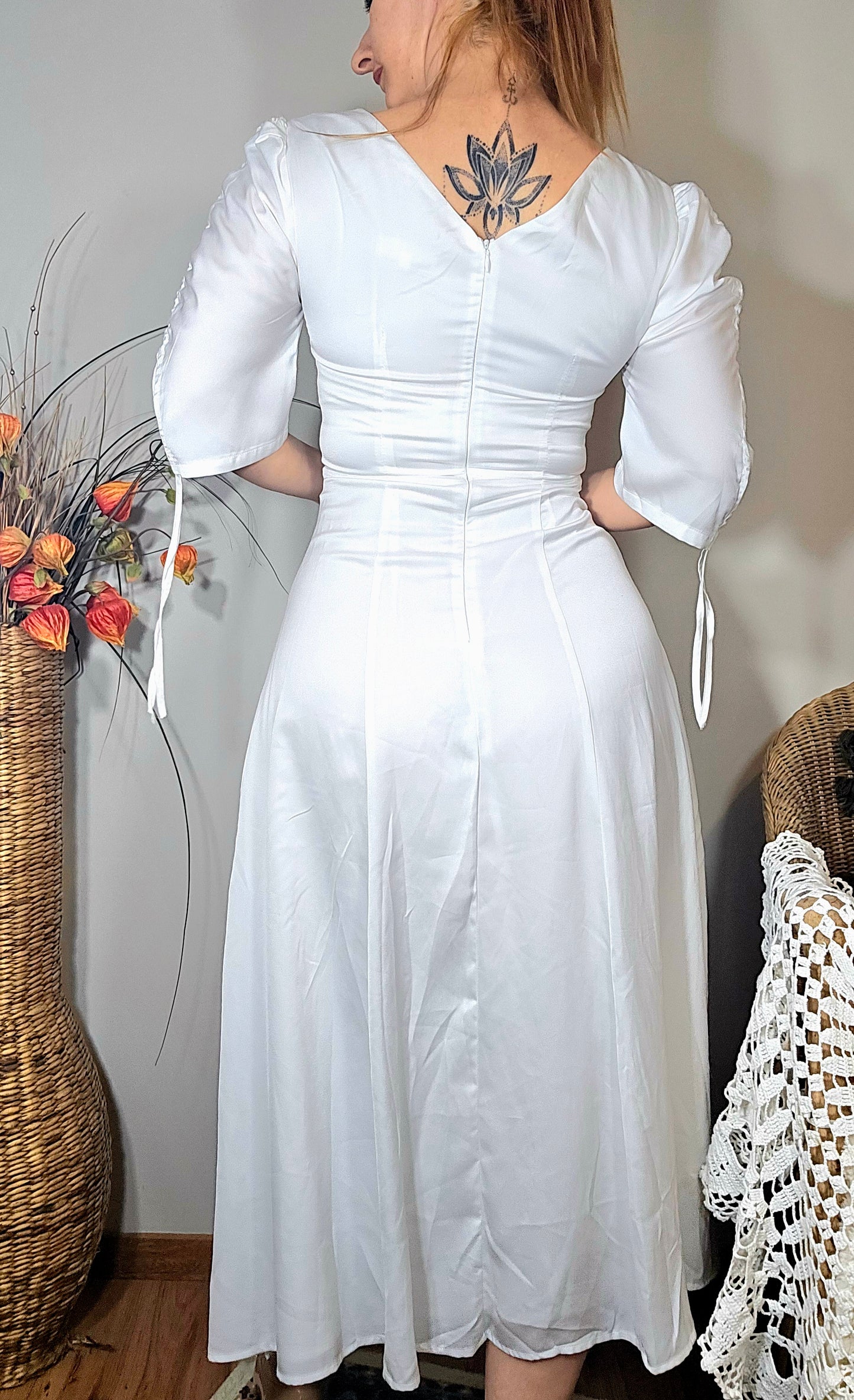 Romantic
Puff Sleeve Cut Out A line Dress Midi Dress