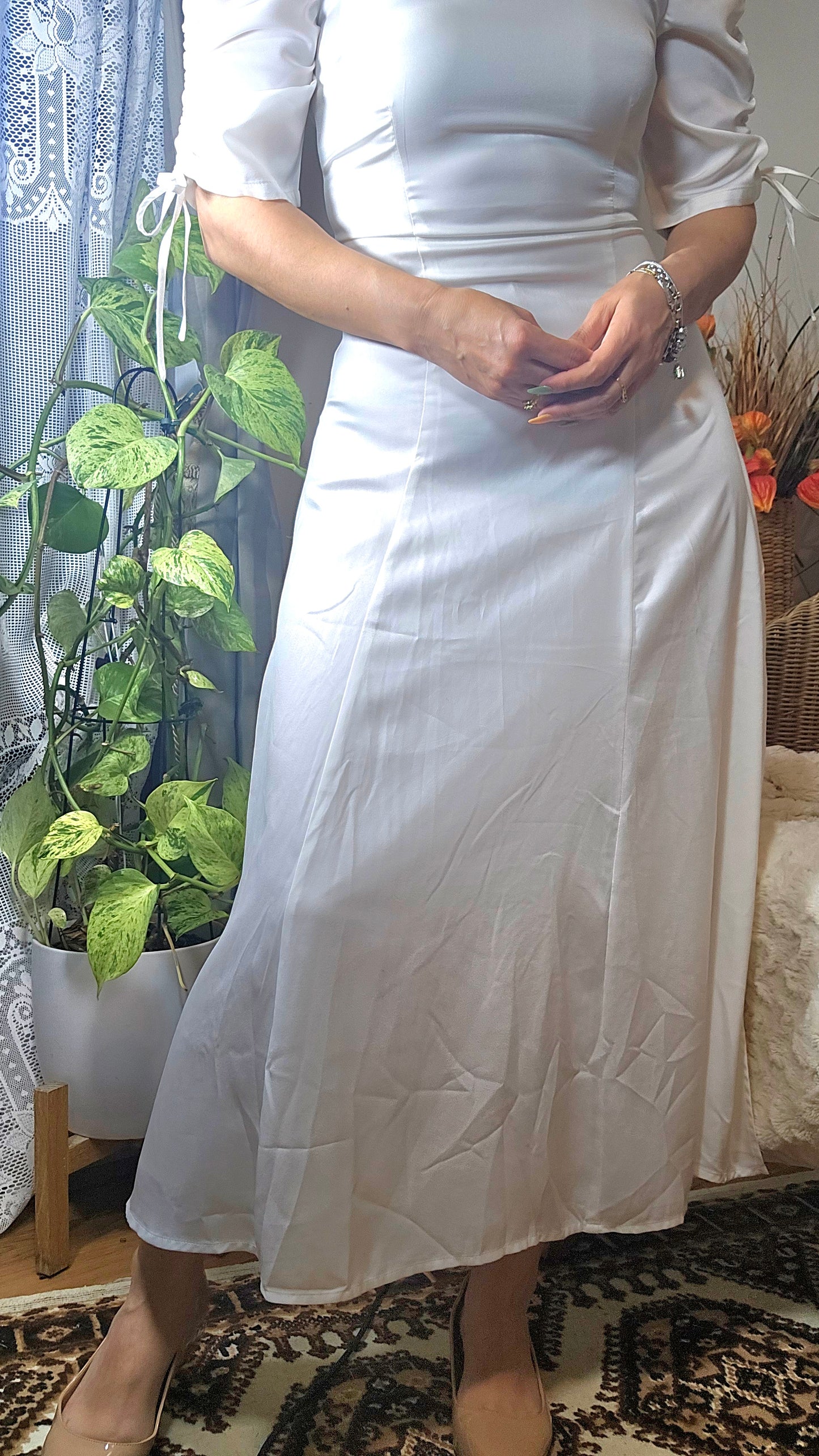 Romantic
Puff Sleeve Cut Out A line Dress Midi Dress