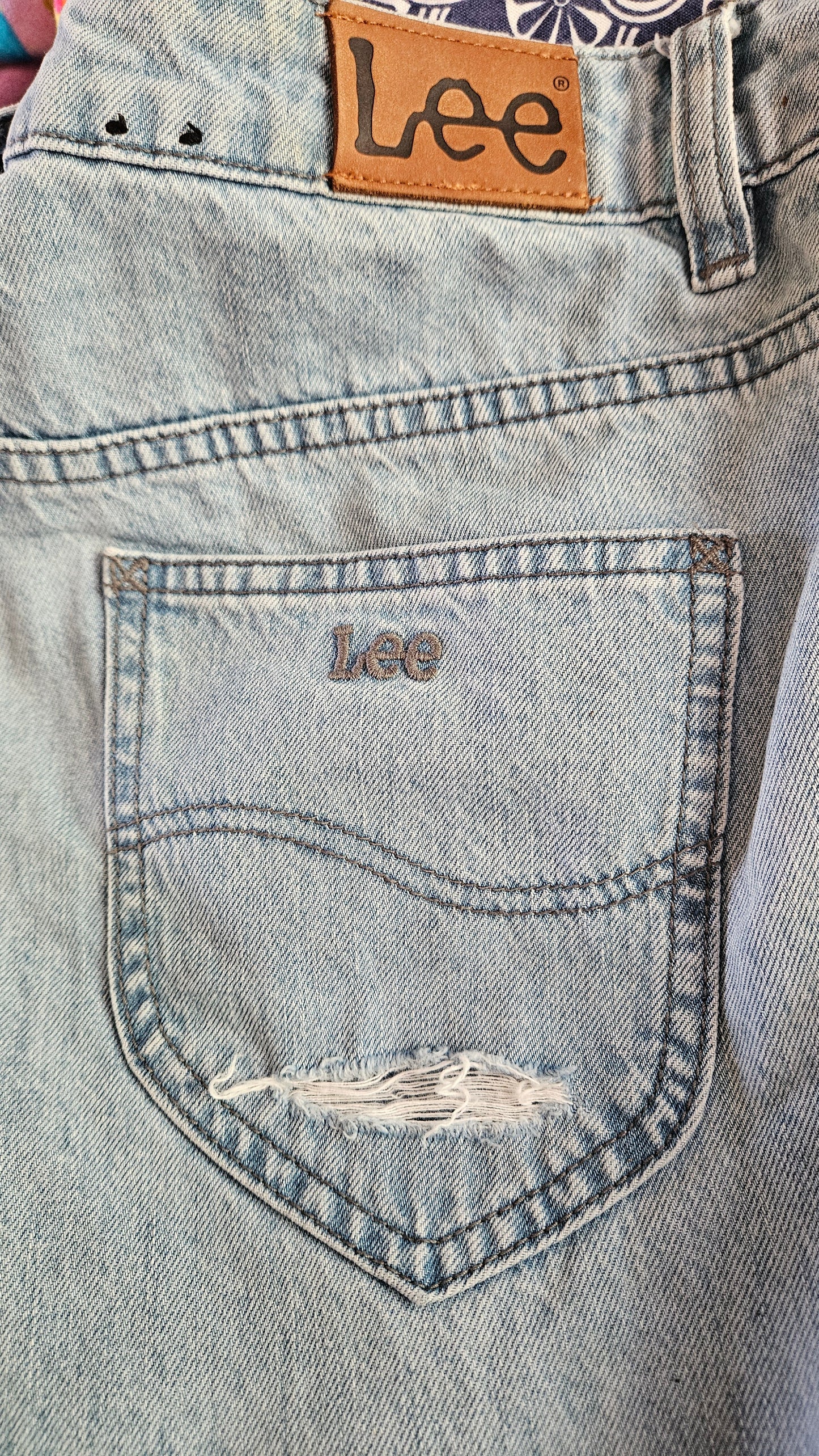 Lee Soho Denim High Tapered Pants - Second Hand Store jeans
