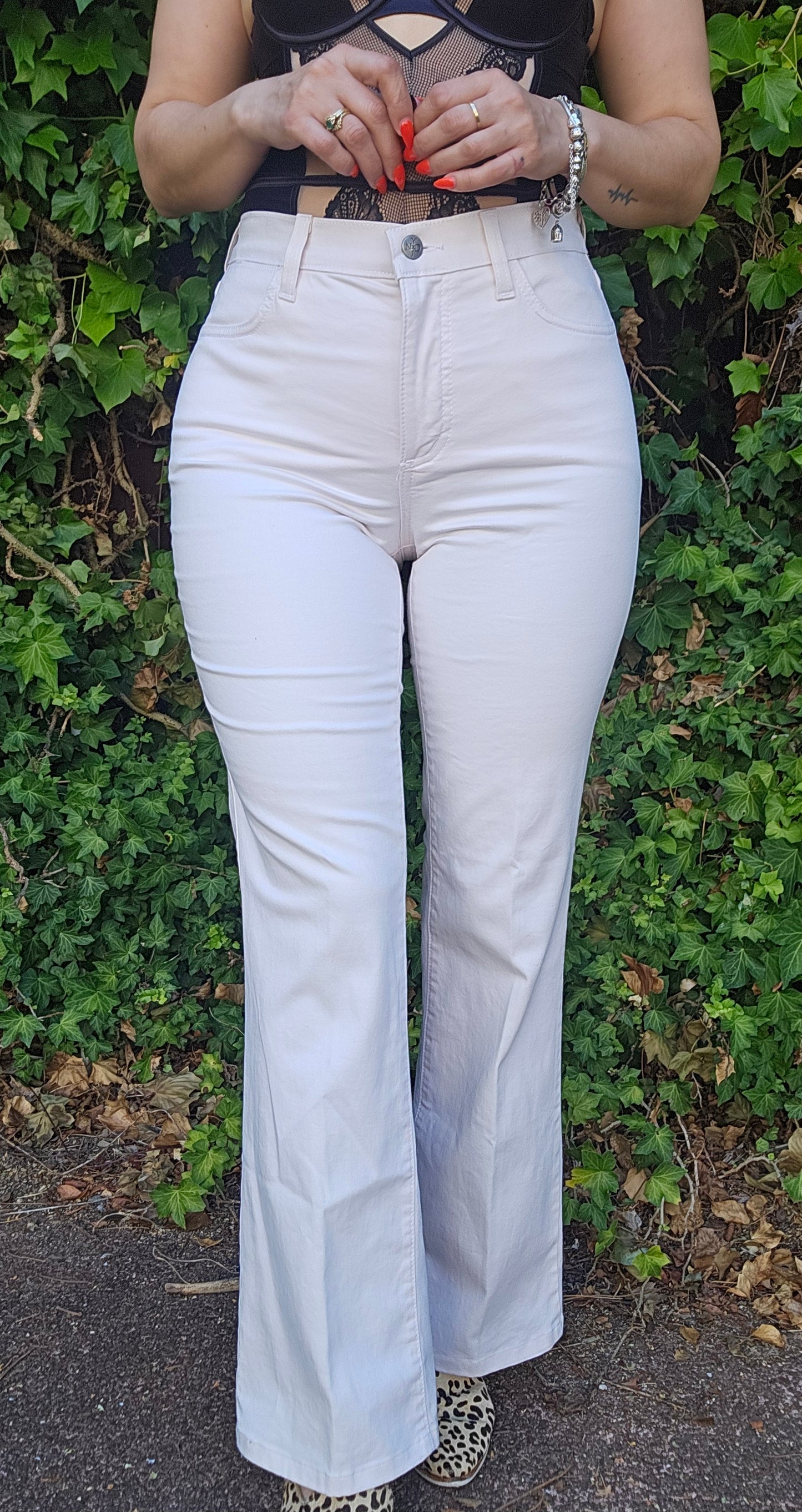 NYDJ Bootcut style Flared High Waist Pants - Trousers
