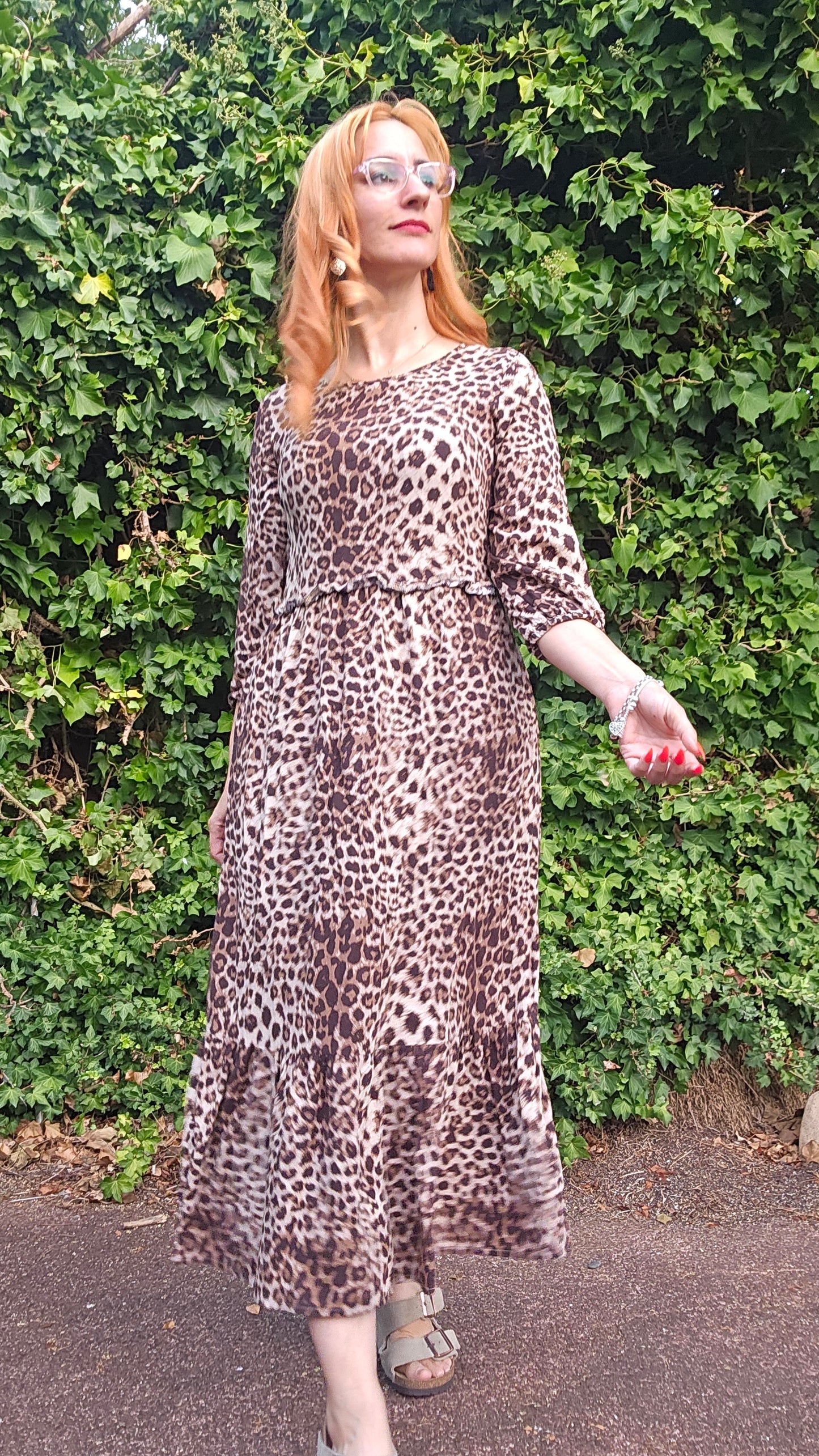 Gorgeous Midi Dress Leopard print Size 8.