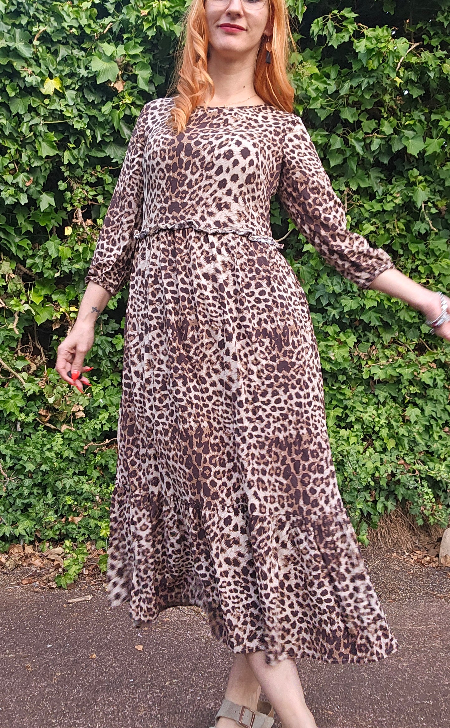 Gorgeous Midi Dress Leopard print Size 8.