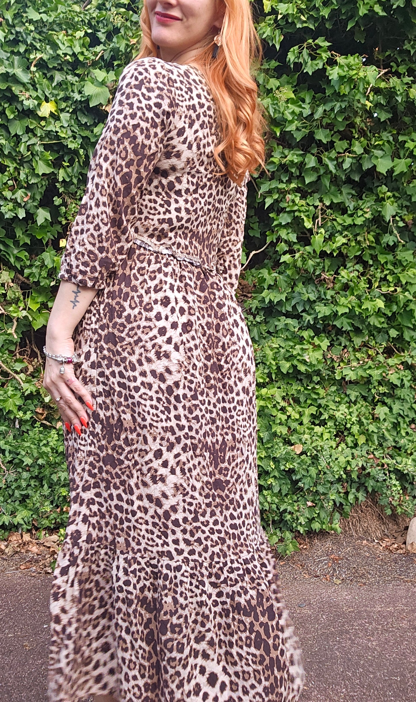 Gorgeous Midi Dress Leopard print Size 8.