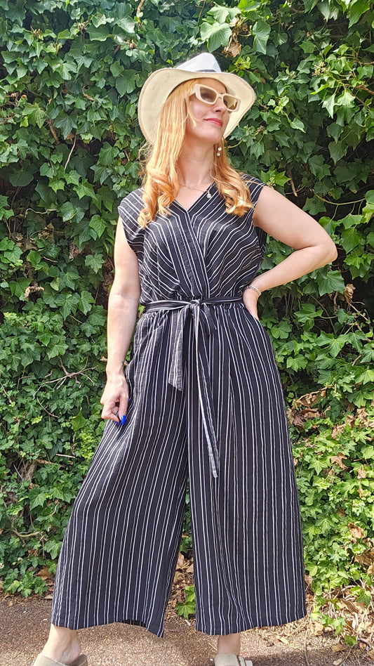 Lovely used Jumpsuit - Belted jumpsuit - Striped jumpsuit Size 14.