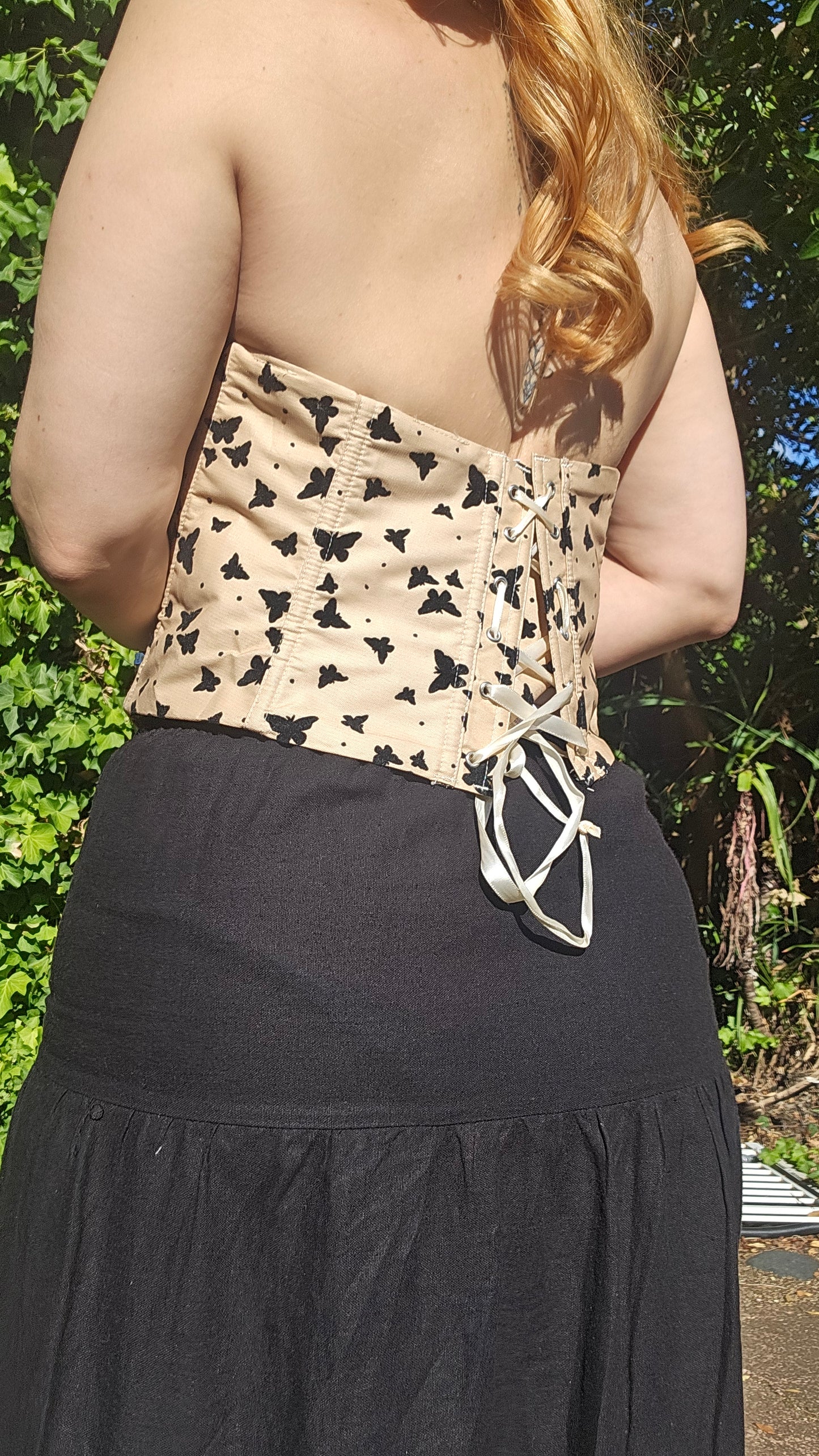 STRAPLESS SHAPING BREATHABLE BUTTERFLY CORSET TOP